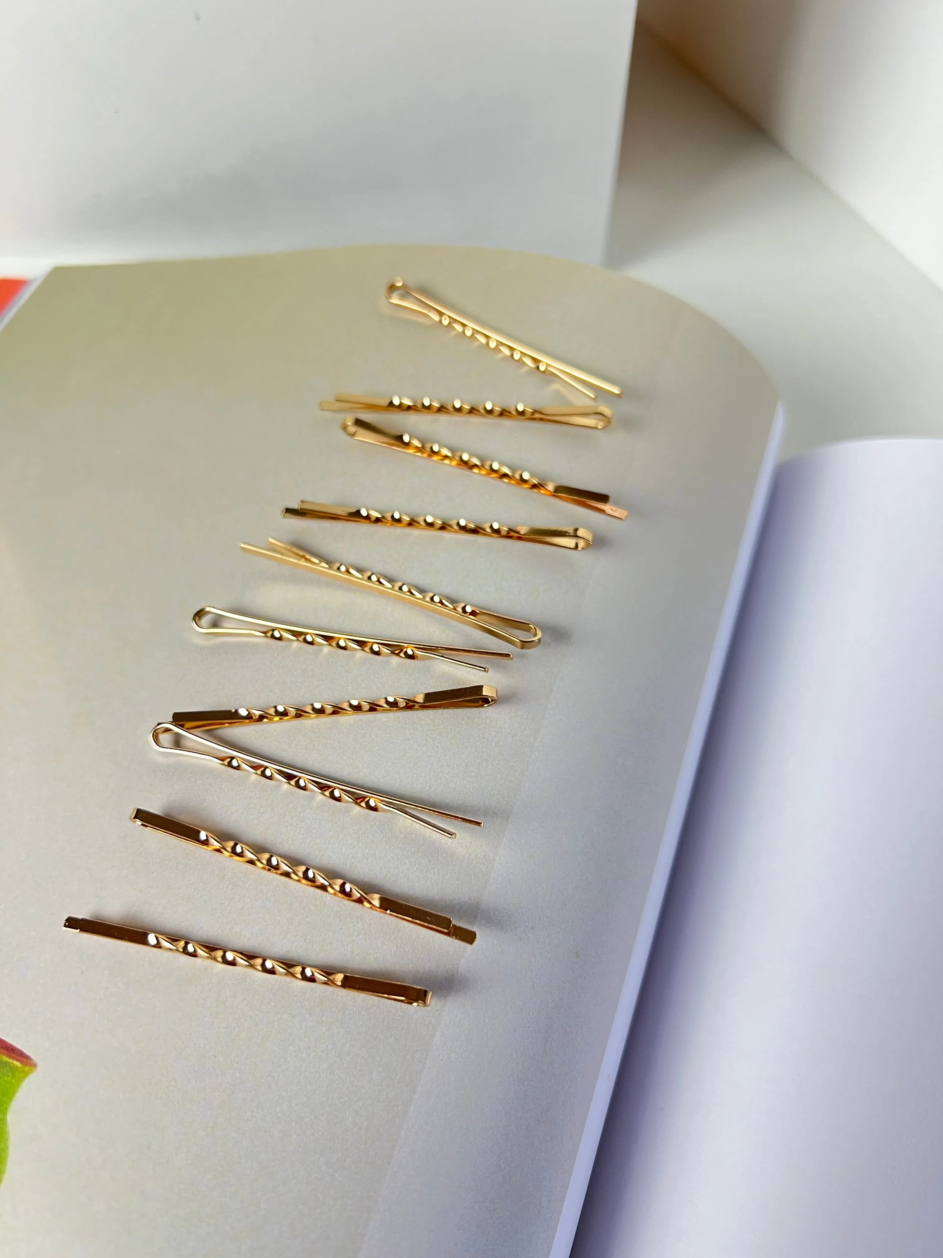 10 PCS Minimalist Gold Bobby Pin Set