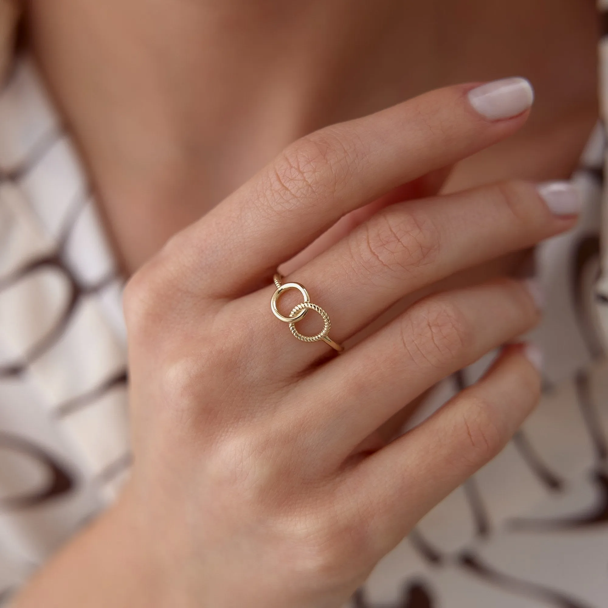 14k Gold Blindfold Ring