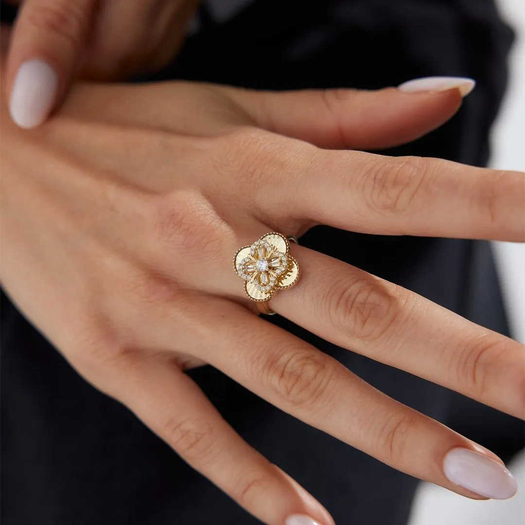 14k Gold Clover Wheel Ring