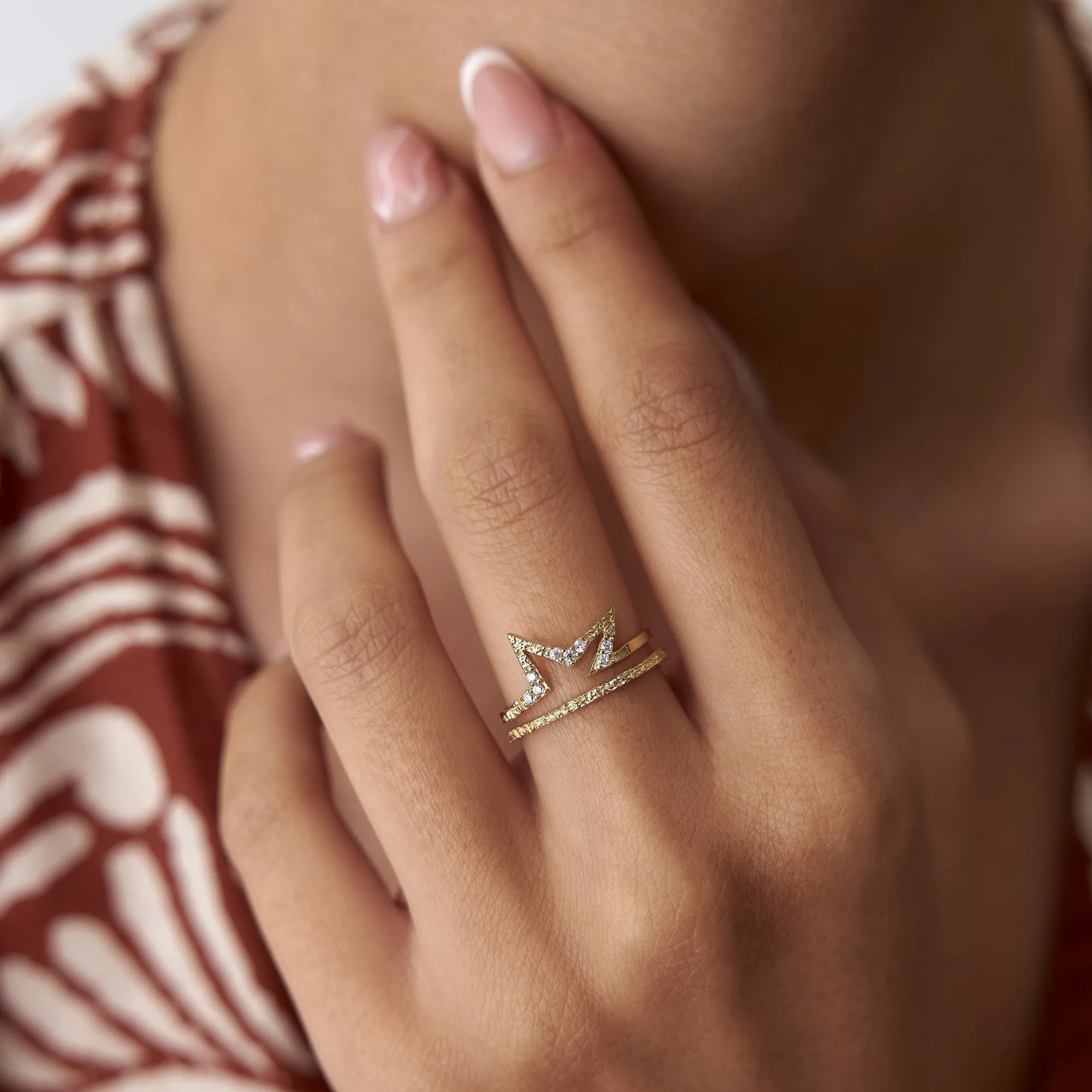 14k Gold Crown Star Ring