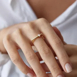14k Gold Line Mini Baguette Ring