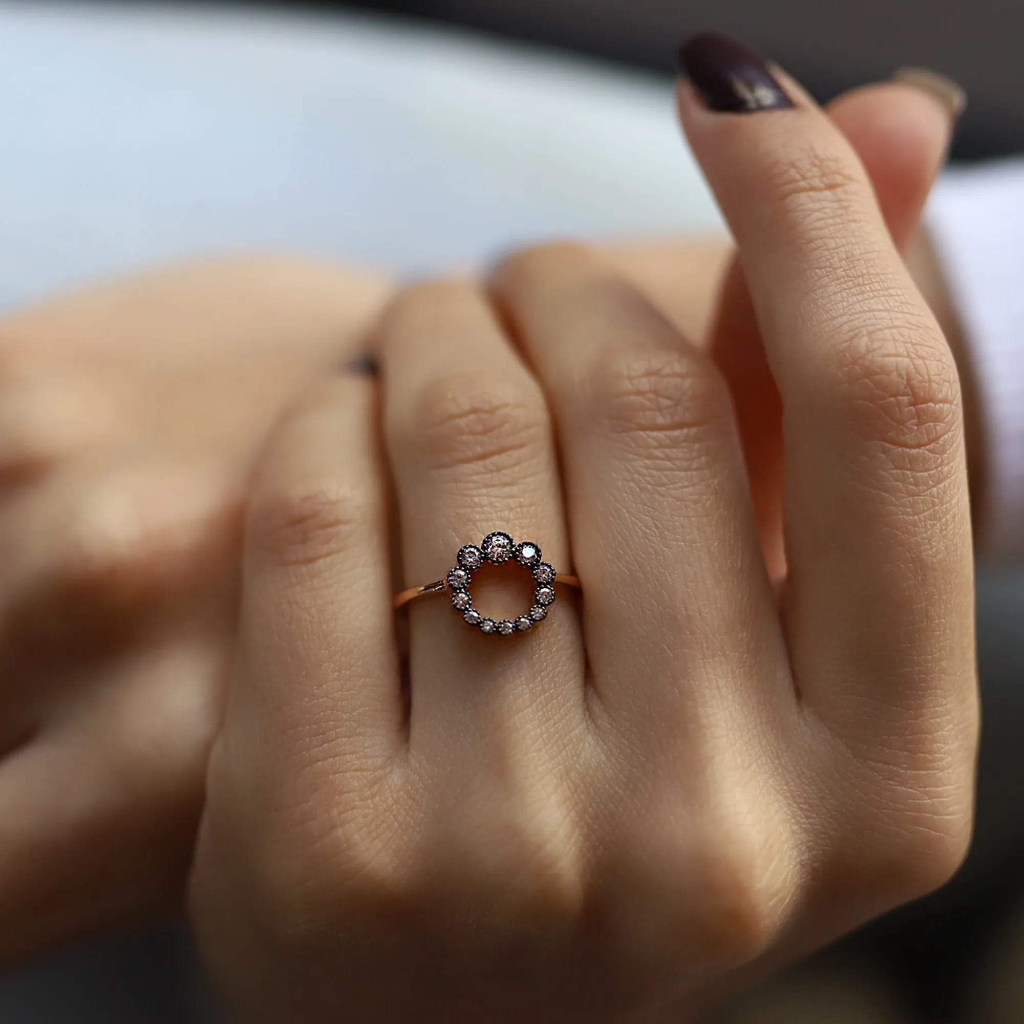 14k Gold Round Model Stone Surrounded Ring