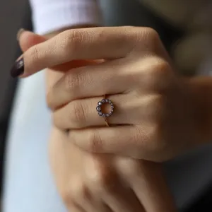 14k Gold Round Model Stone Surrounded Ring