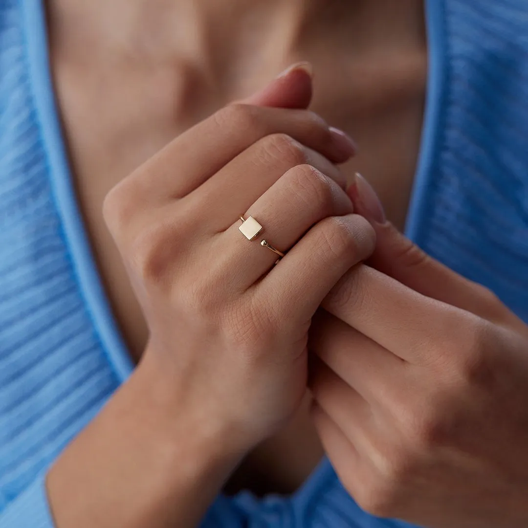 14k Gold Square Plate Converging Ring