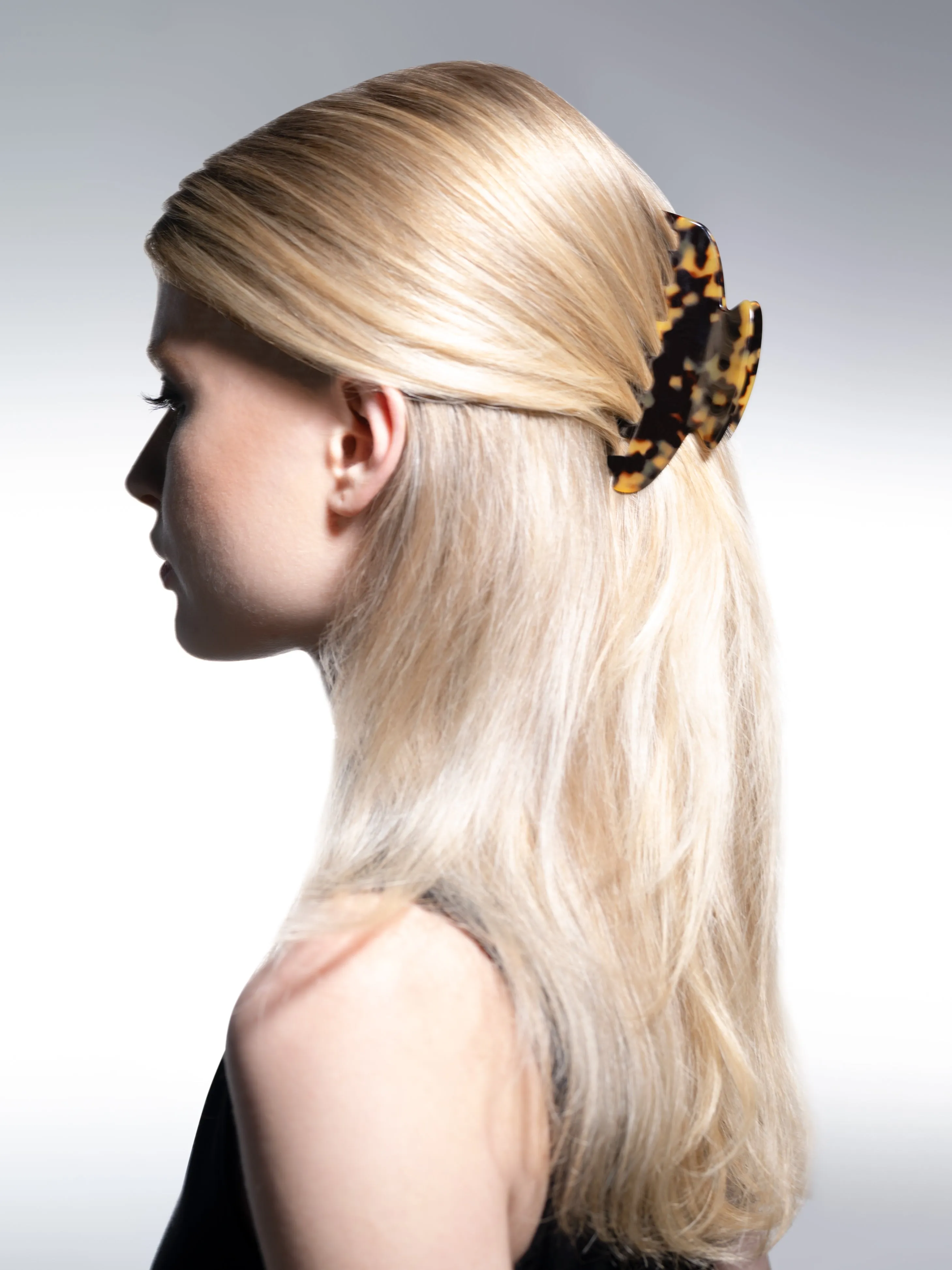 Abrielle Extra Large Navy Claw Clip