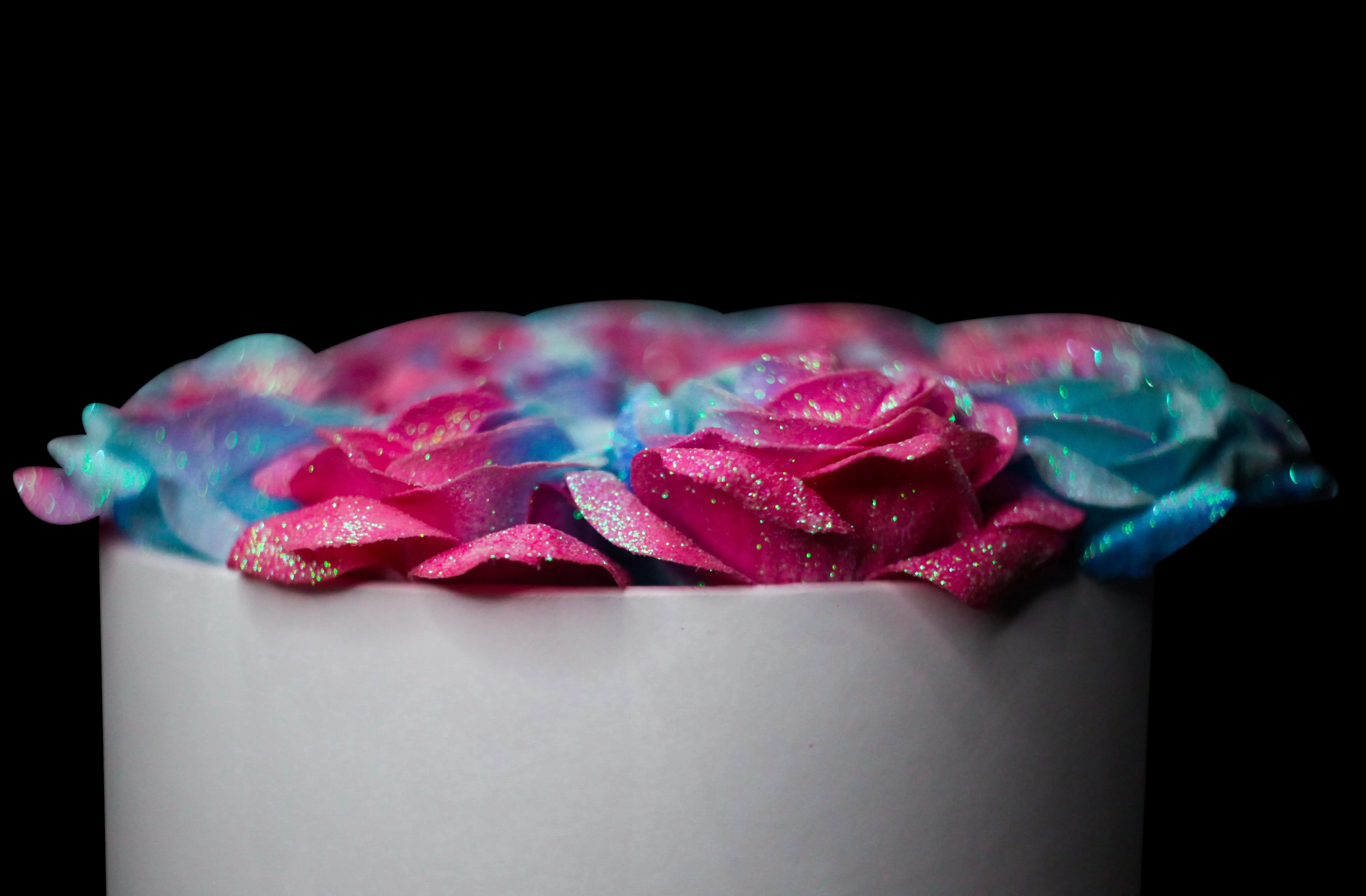Bubblegum Glitter Roses - White Box