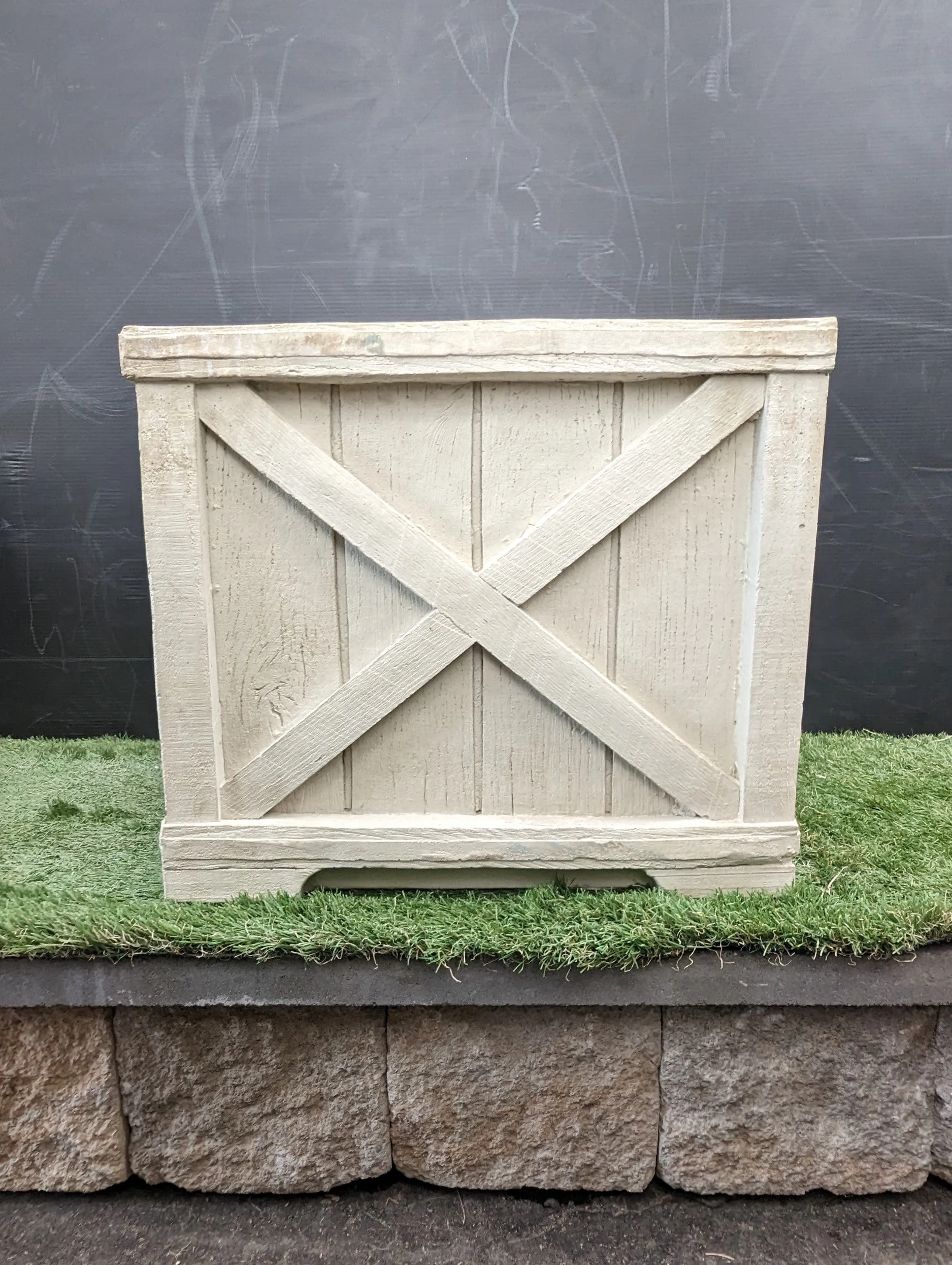 Campania Rustic Versaille Planter - Clearance