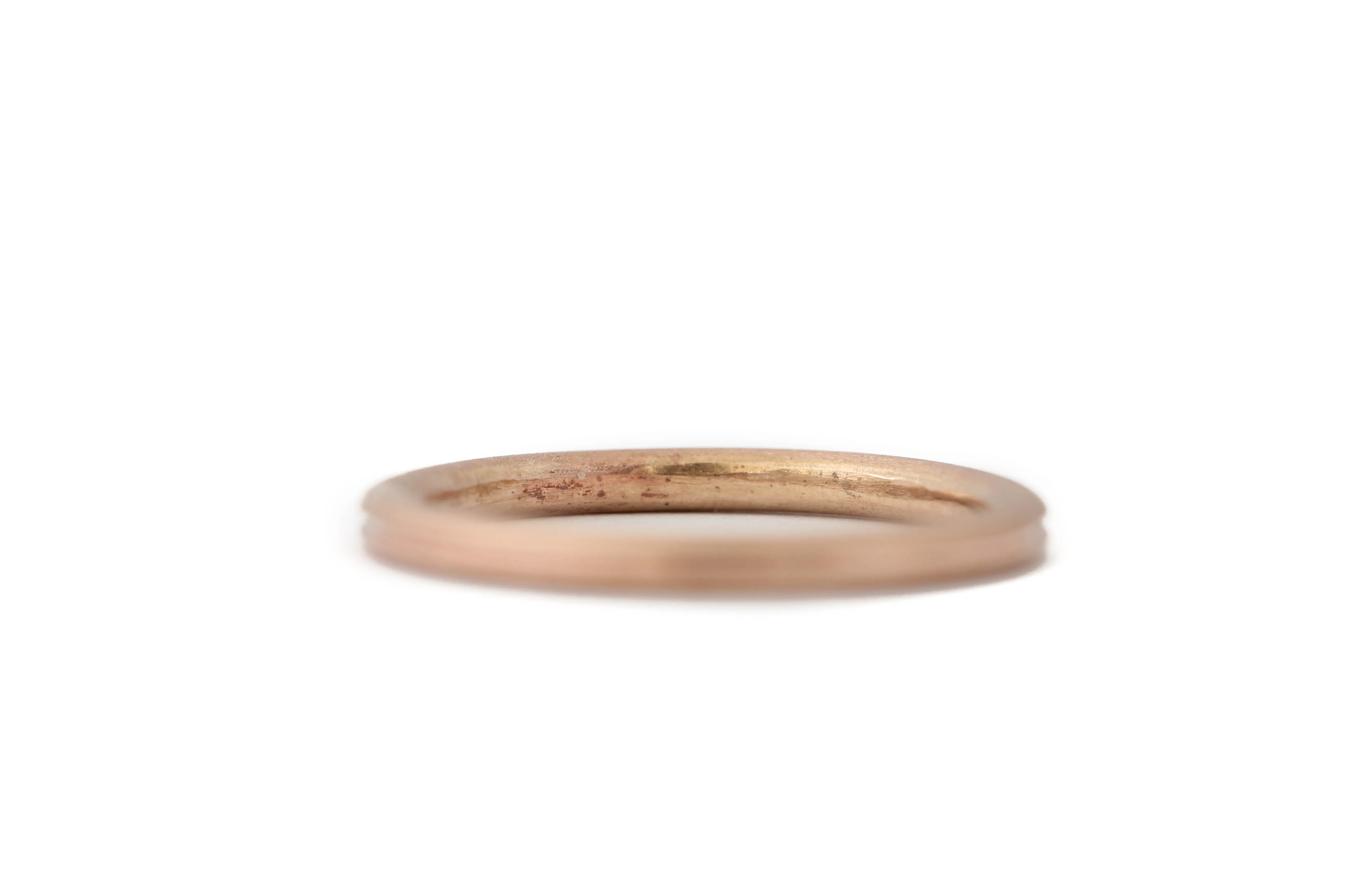 Caught In the Middle Ring - Rose