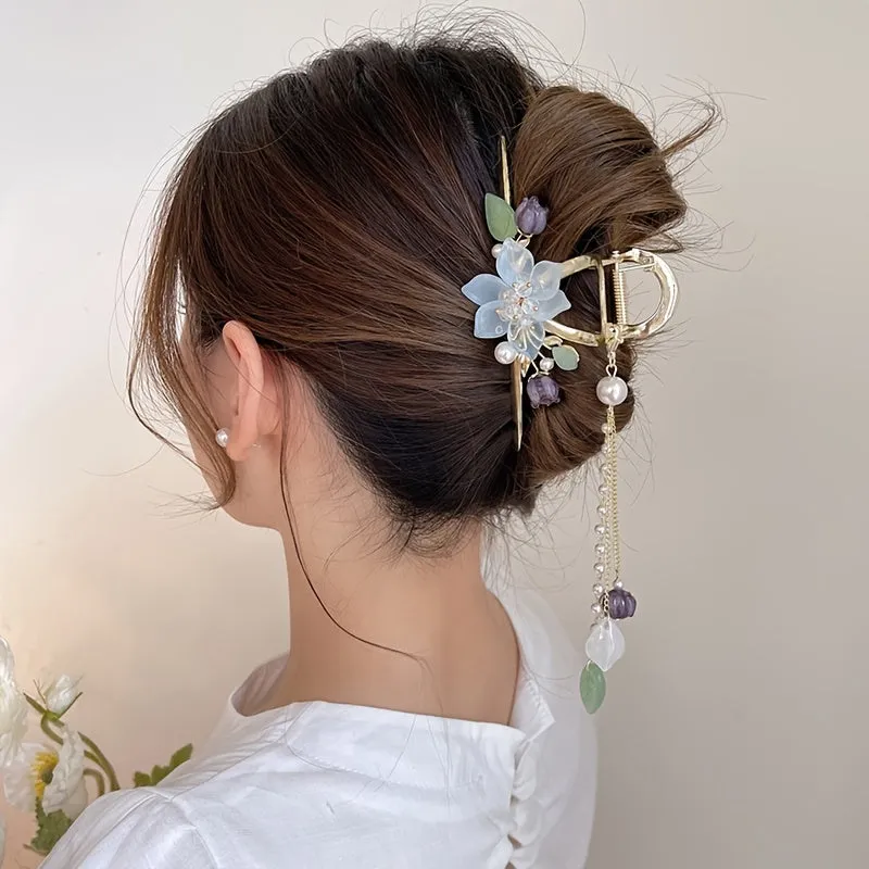 Classic Orchid Fringe Hair Grabber with Strong Hold Grip
