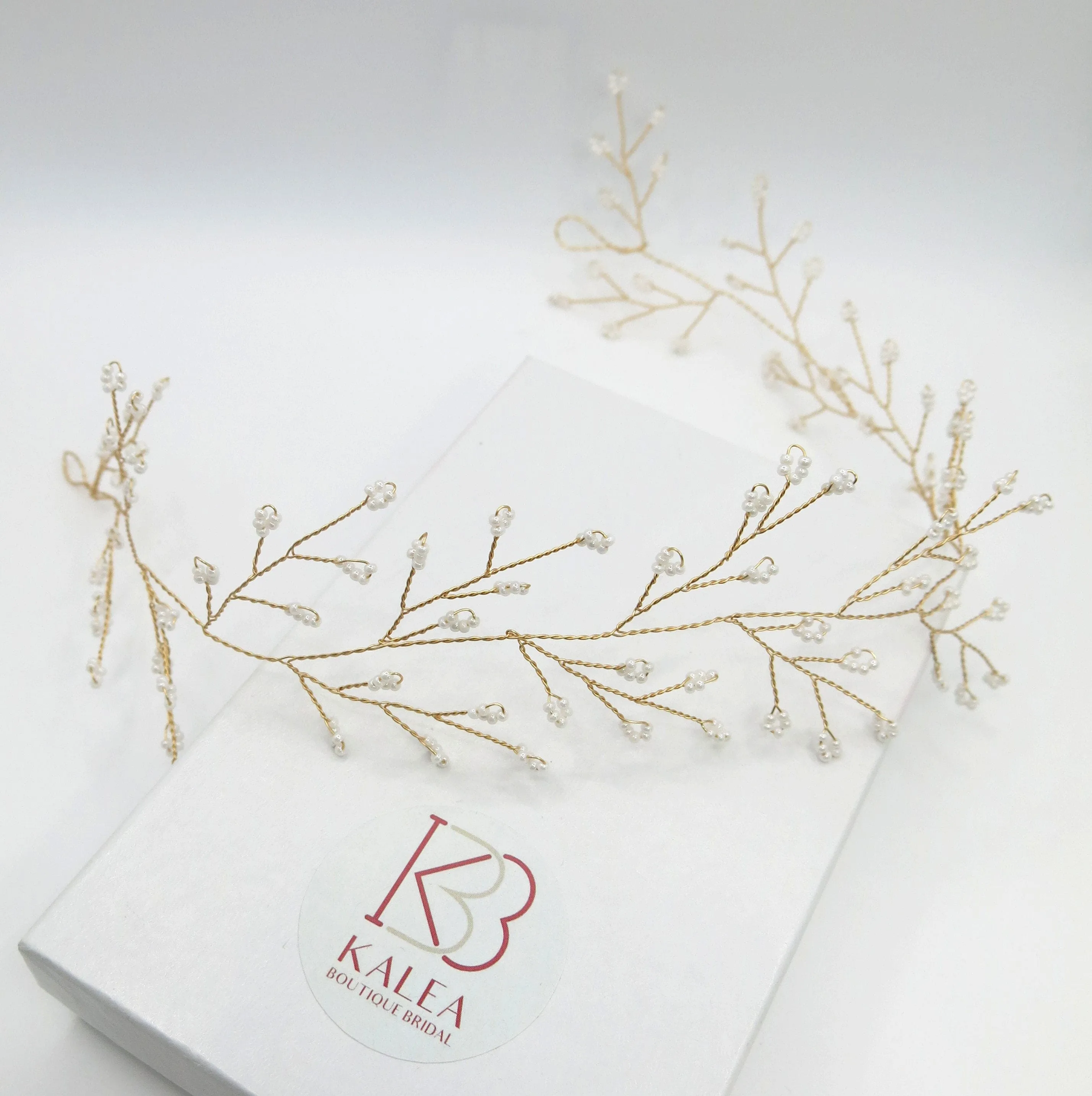 Delicate Wedding Hair Vine for Brides, Minimalist Gold Wire Headband, Elegant Bridal Headband Hair Garland