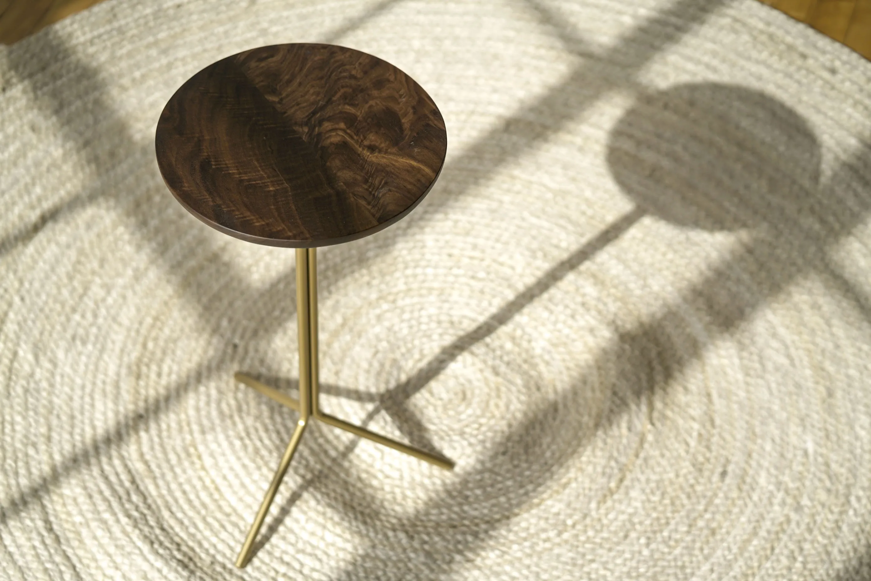 Eaves Drink Table