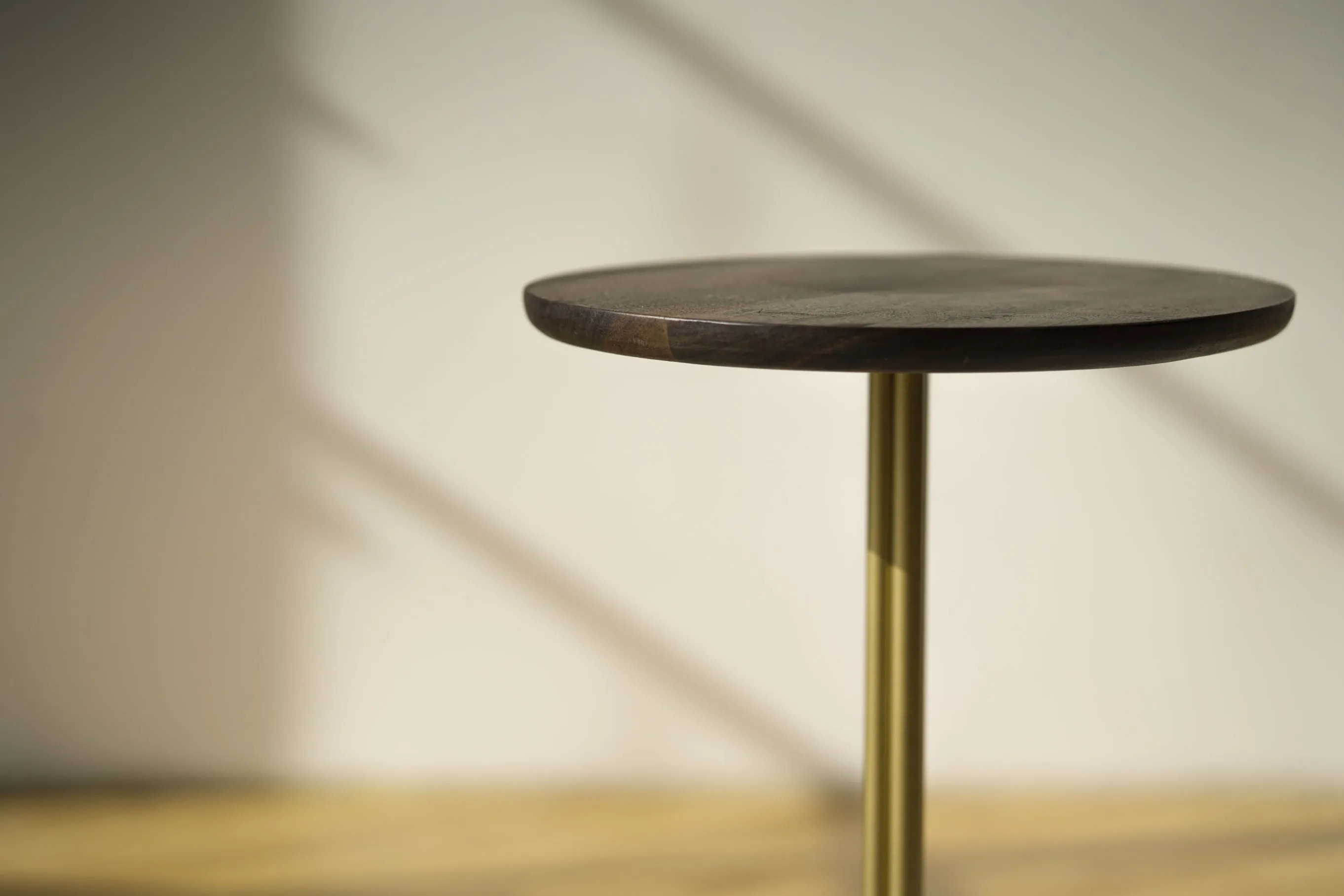Eaves Drink Table