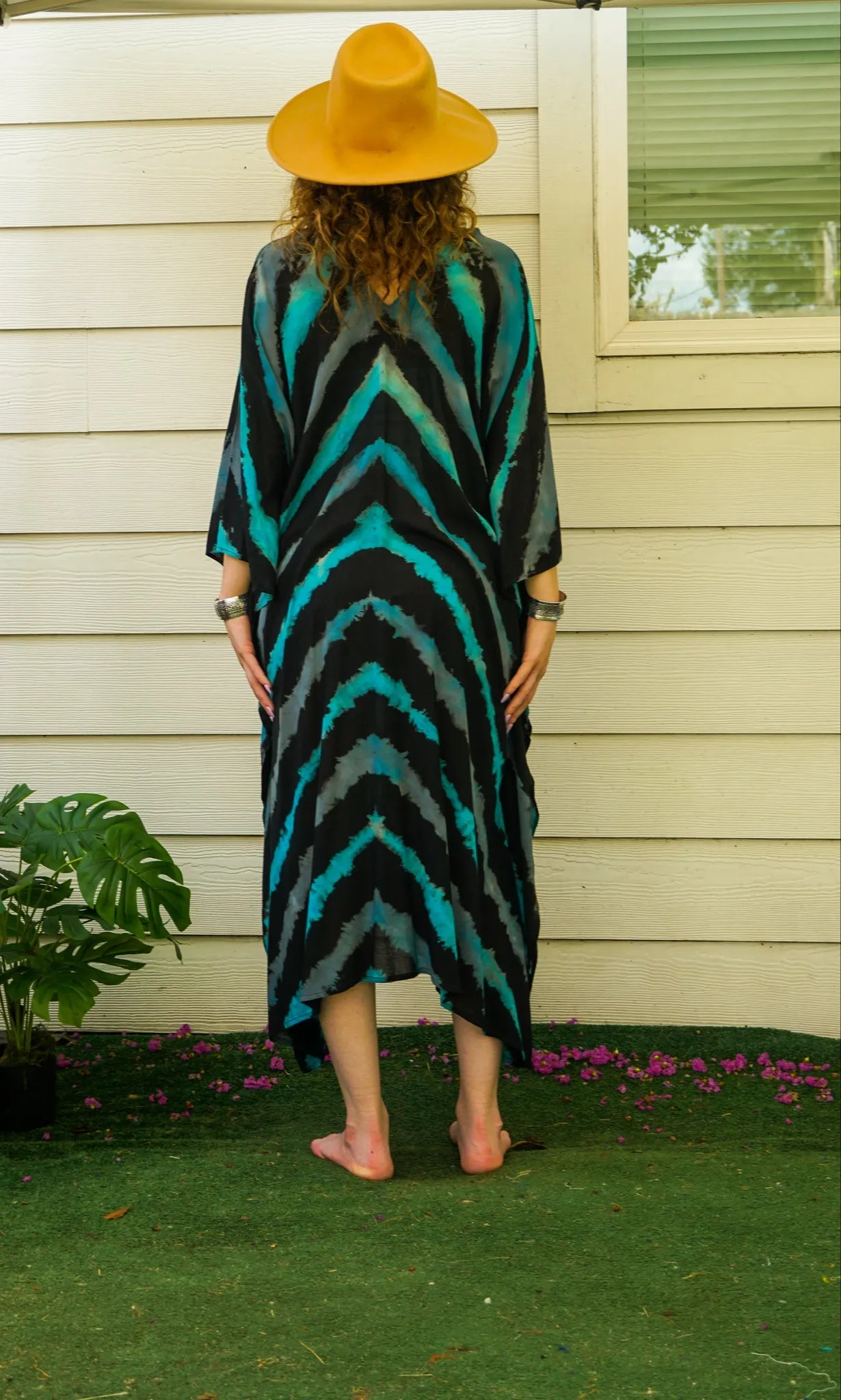 Emerald Wave Tie-Dye Kaftan