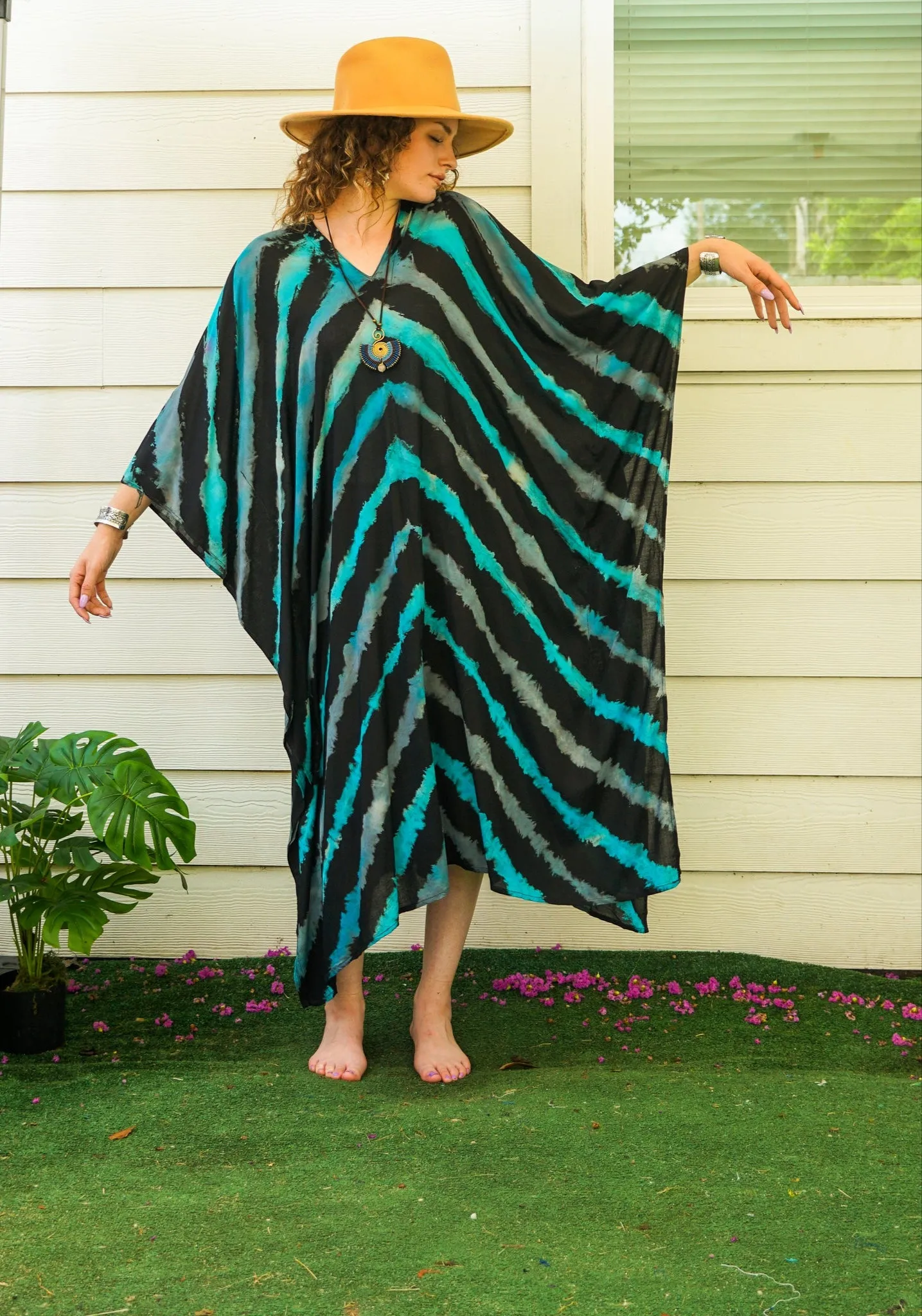 Emerald Wave Tie-Dye Kaftan