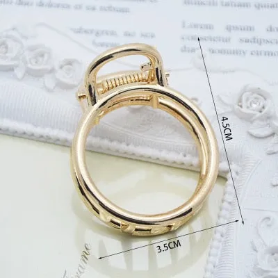 Golden Geometric Hair Claws with a Cute Touch