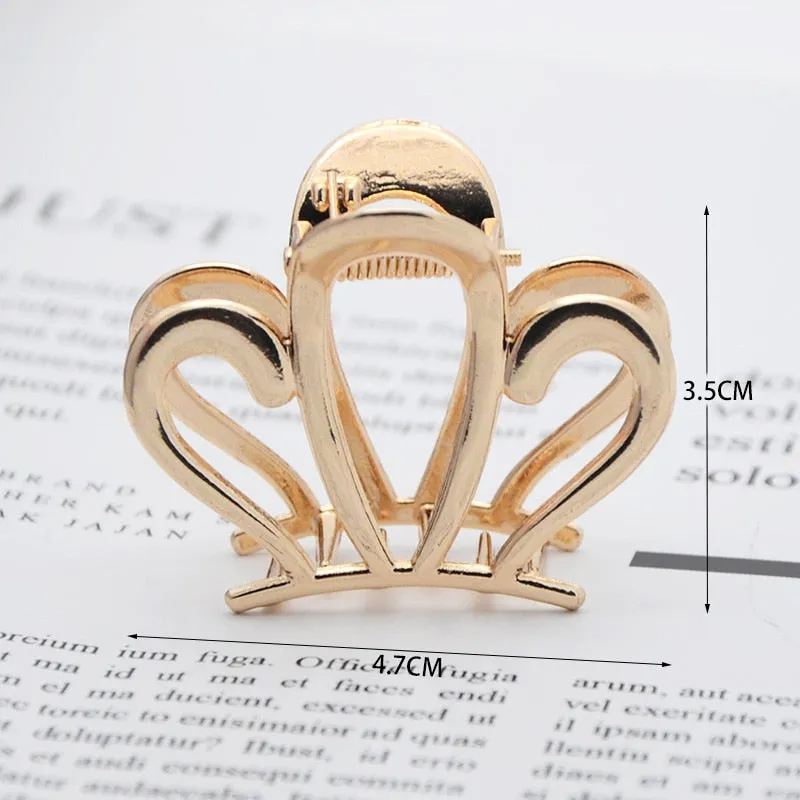 Golden Geometric Hair Claws with a Cute Touch