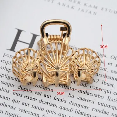 Golden Geometric Hair Claws with a Cute Touch