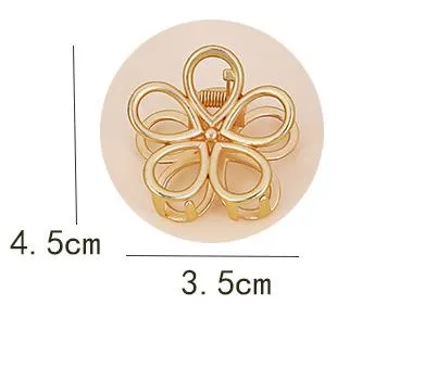 Golden Geometric Hair Claws with a Cute Touch
