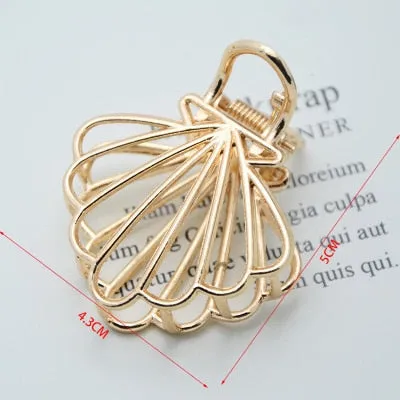 Golden Geometric Hair Claws with a Cute Touch