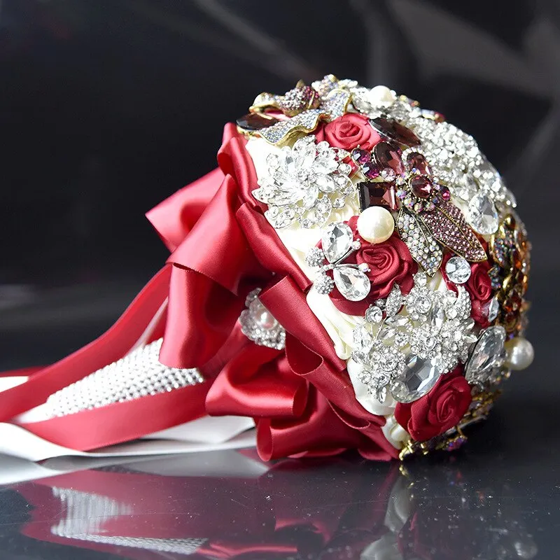 Luxury Crystal Rhinestone Elegant Purple Bridal Holding Flowers Bridesmaid Bouquet Handmade Jewelry Wedding Accessories