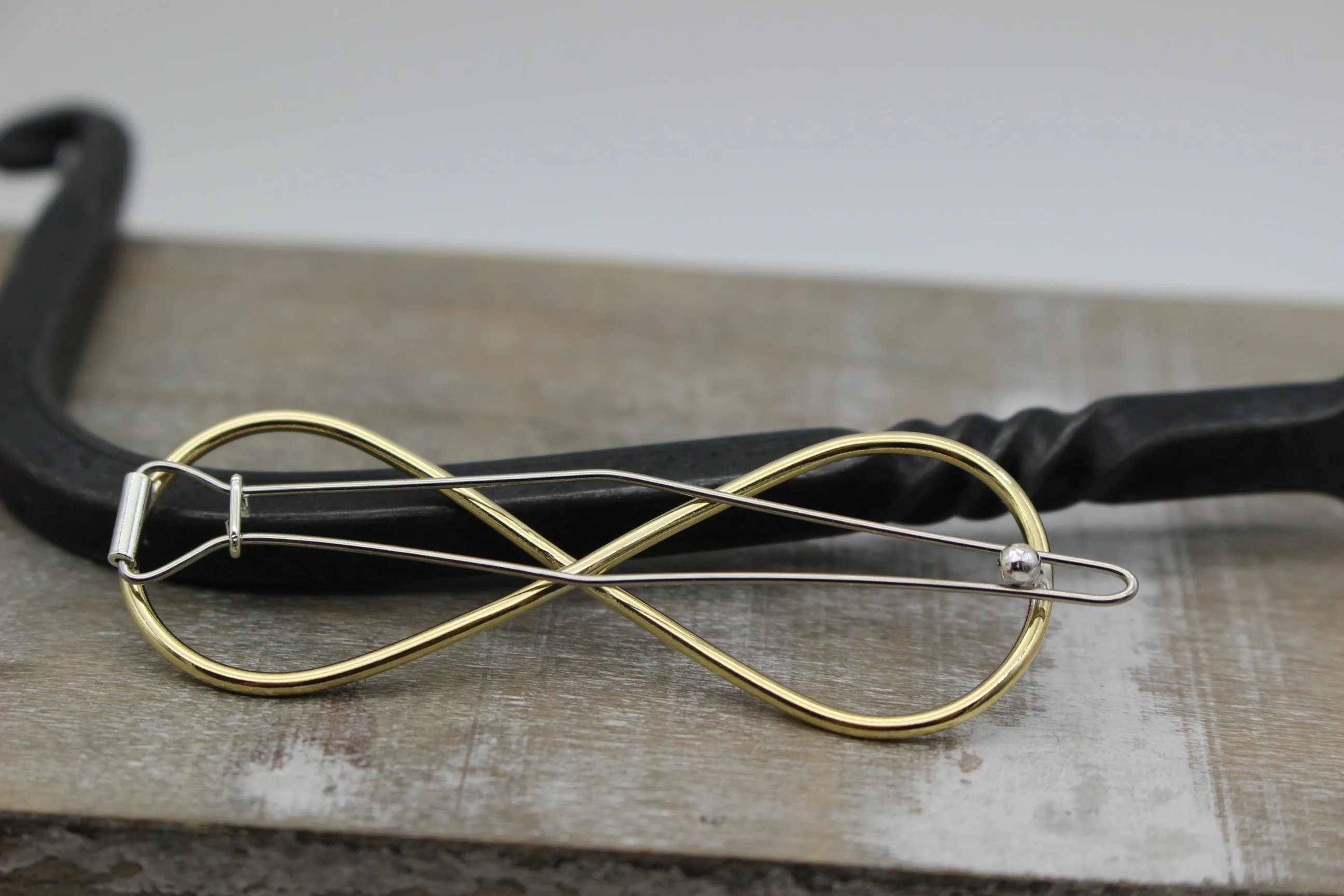MEDIUM Infinity Barrette