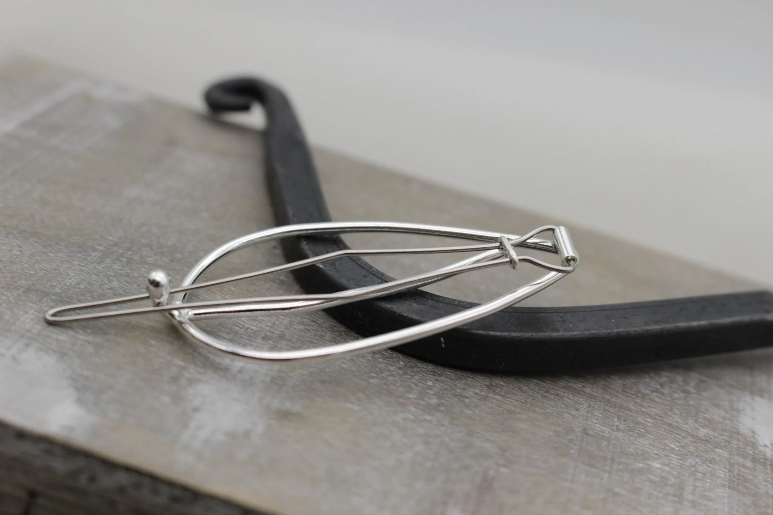 Medium Leaf barrette