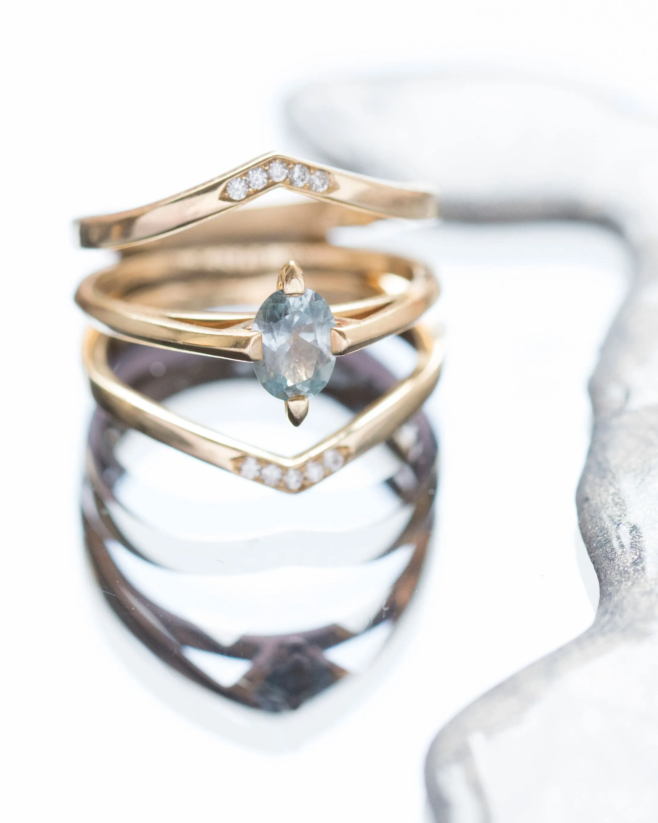 Minimalist Arc   Oblique X Enclose Ring Set