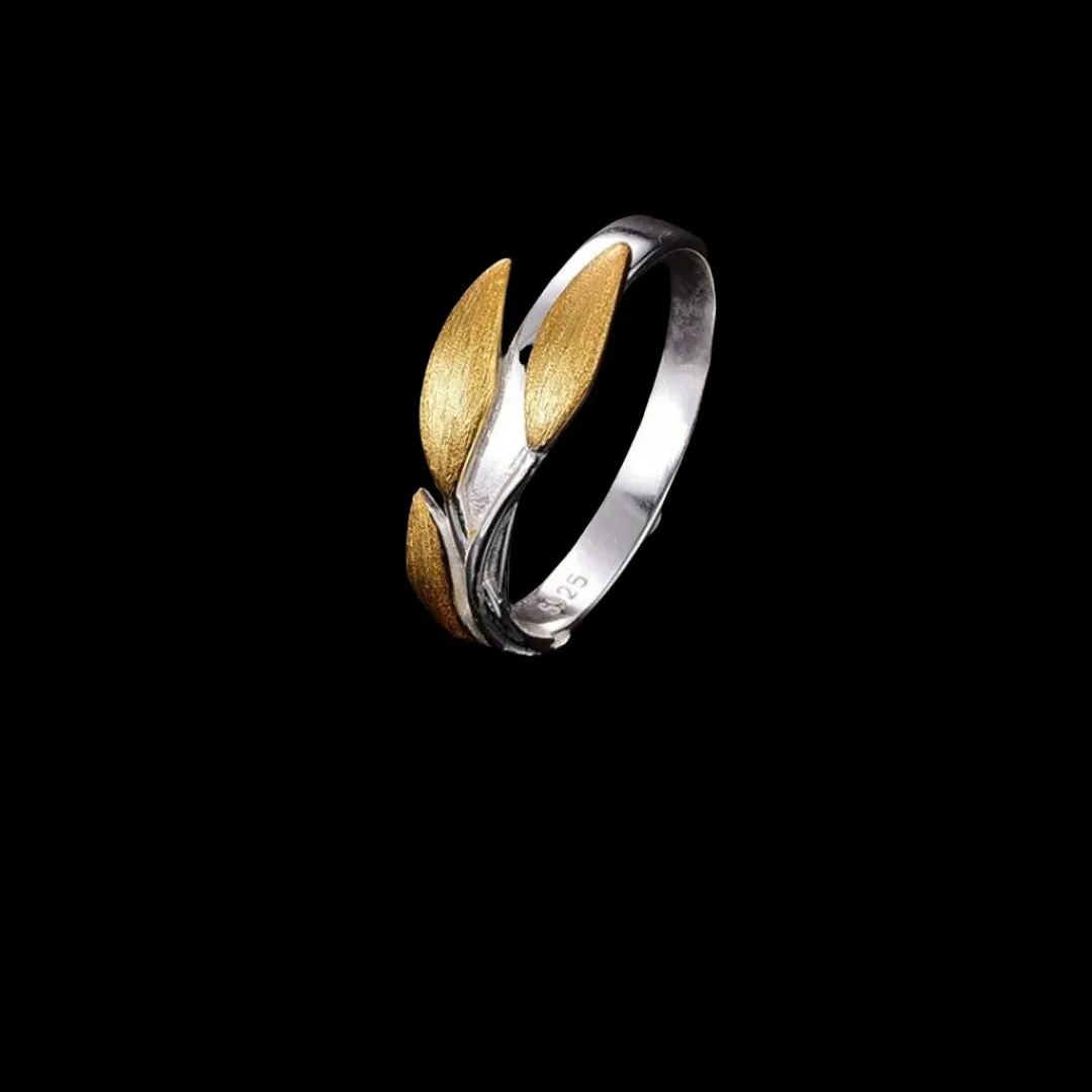 Minimalist Leaves Ring