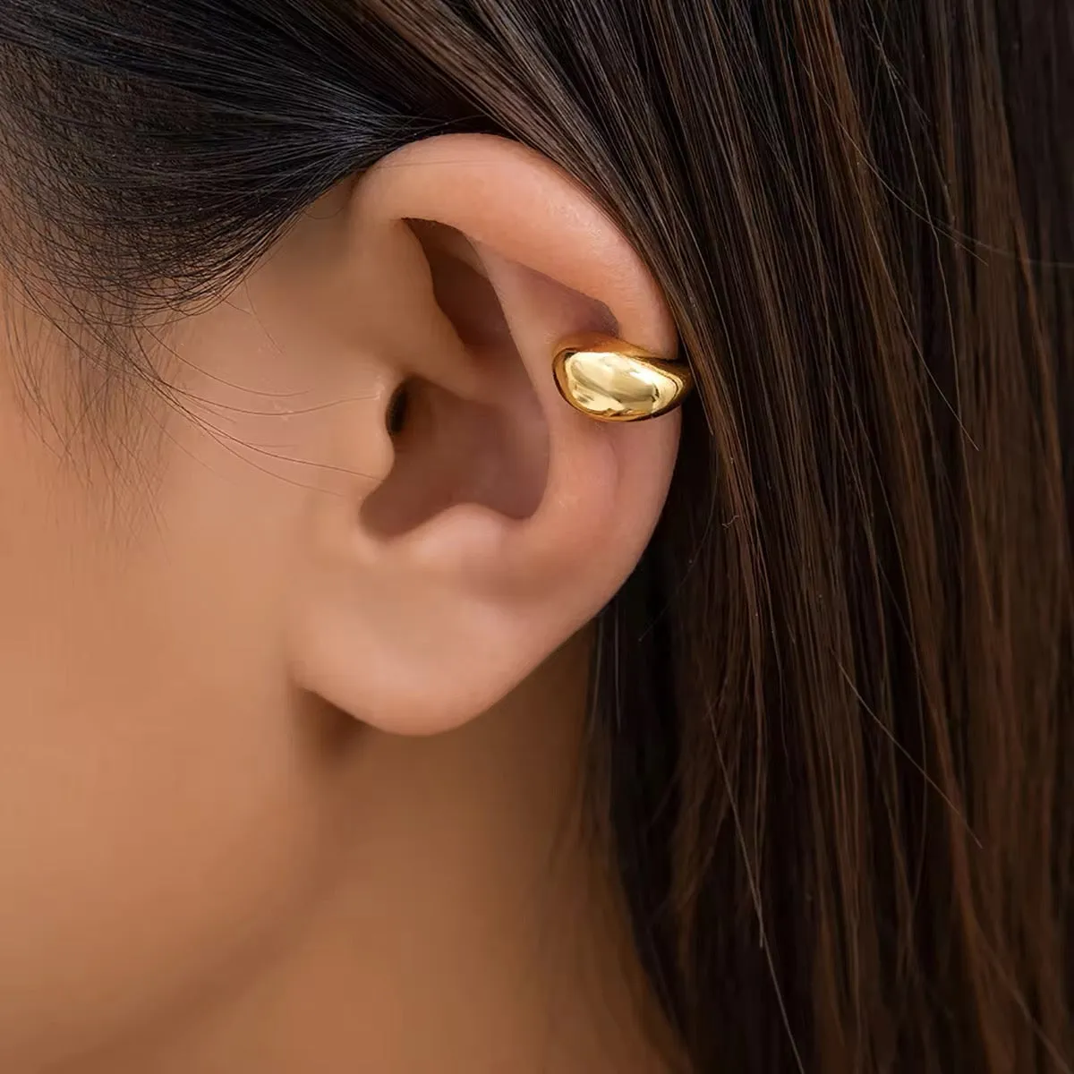 Minimalist Water Drop Half-Empty Clip Earring