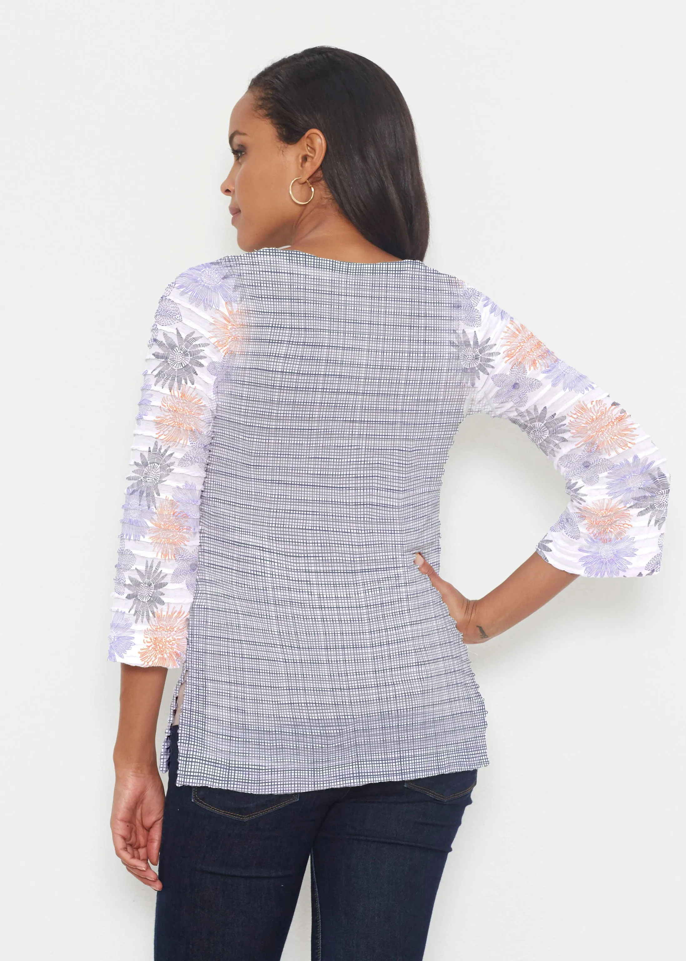 Off the Grid (7881) ~ Banded 3/4 Bell-Sleeve V-Neck Tunic