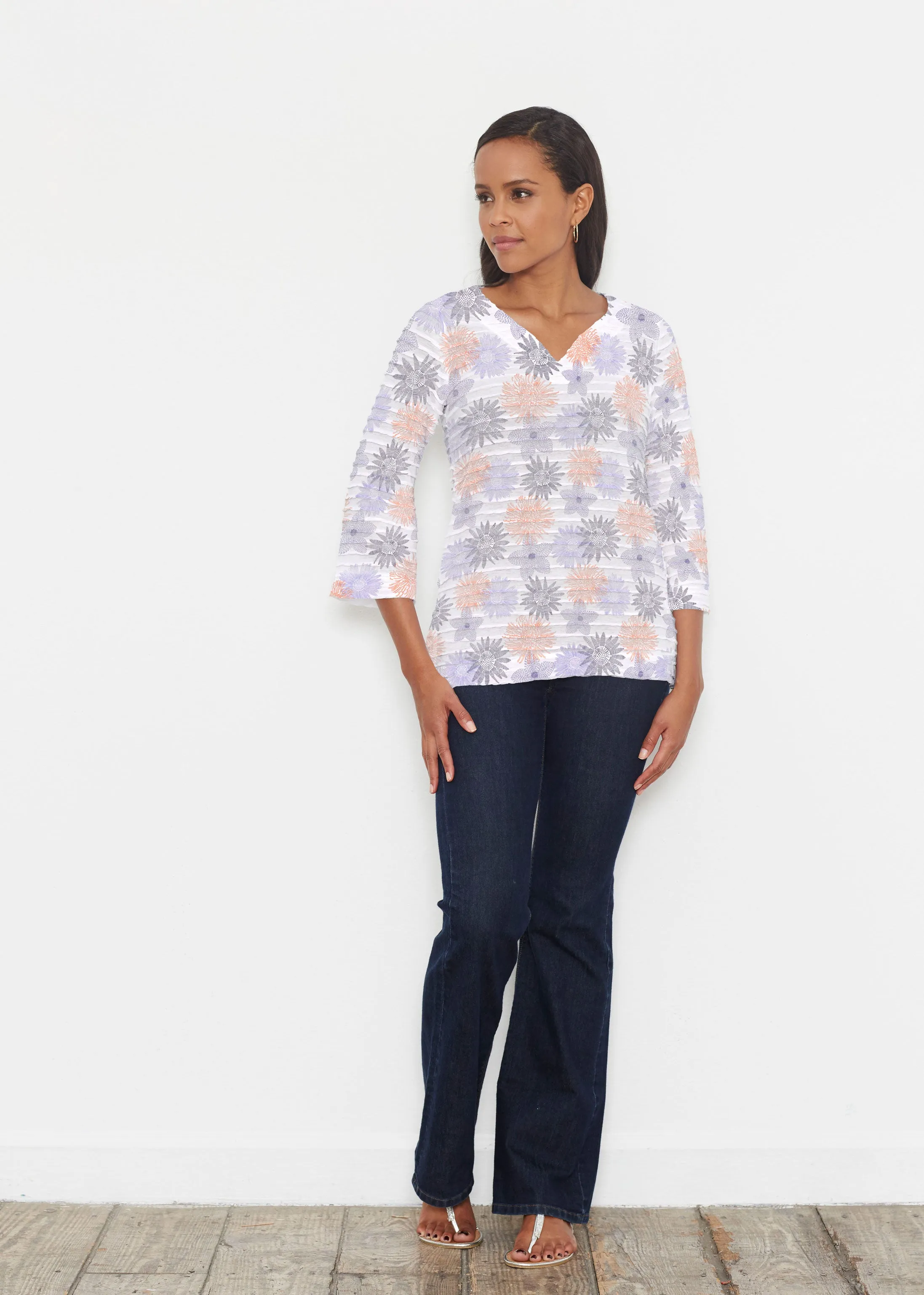 Off the Grid (7881) ~ Banded 3/4 Bell-Sleeve V-Neck Tunic