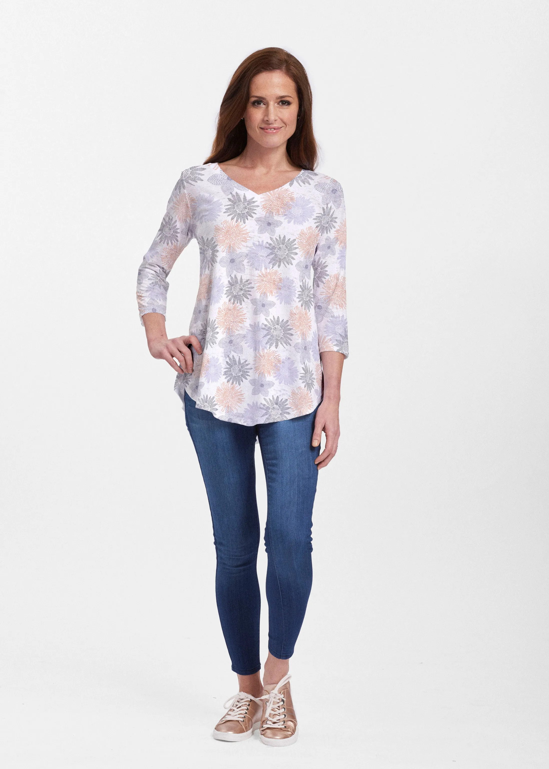 Off the Grid (7881) ~ V-neck Flowy Tunic