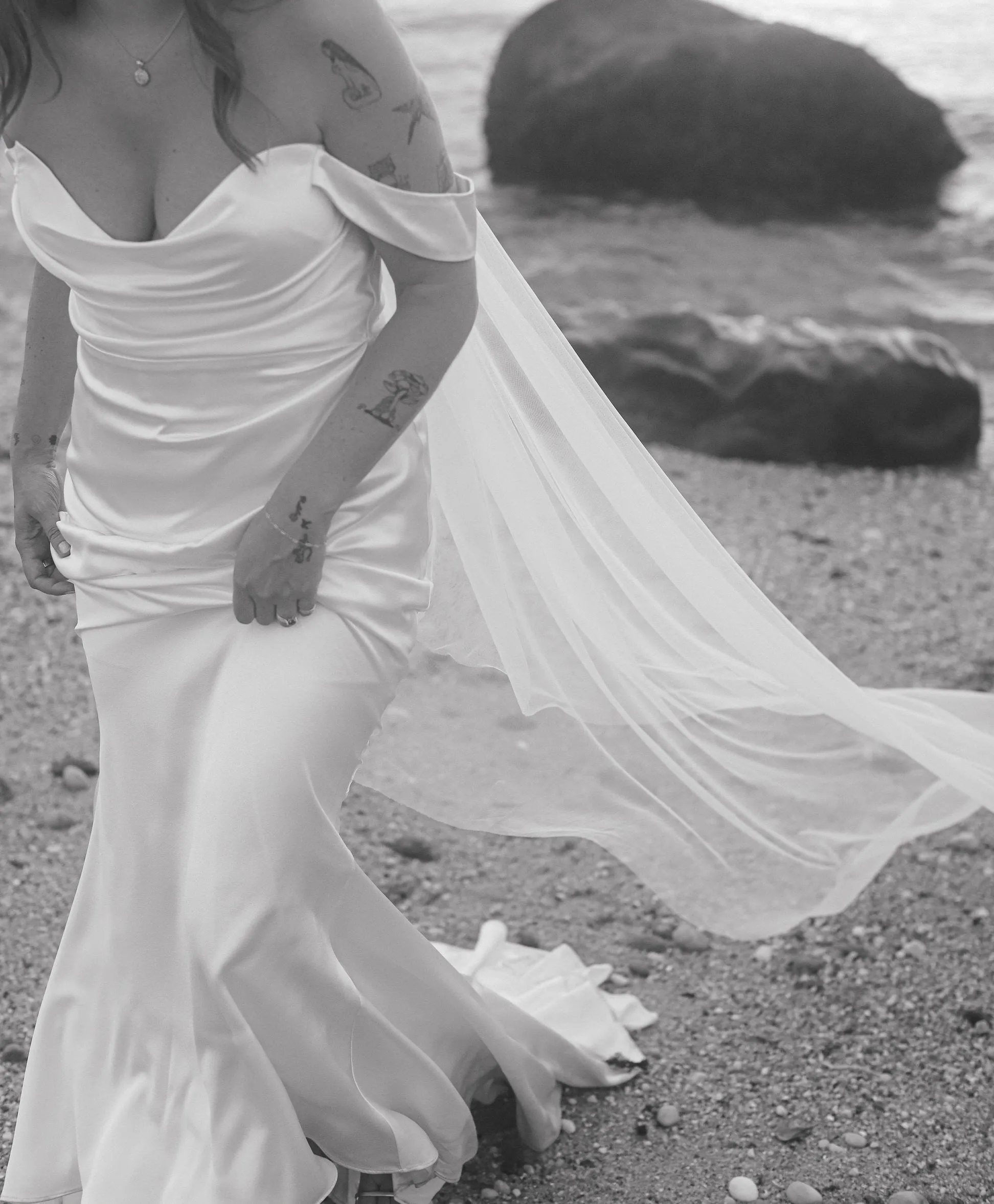 Off White Silk Cascade One Tier Wedding Veil in Chapel Length