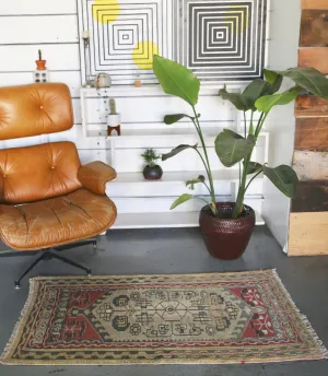 Old Faded Anatolian Rug 2.8ftx4.7ft