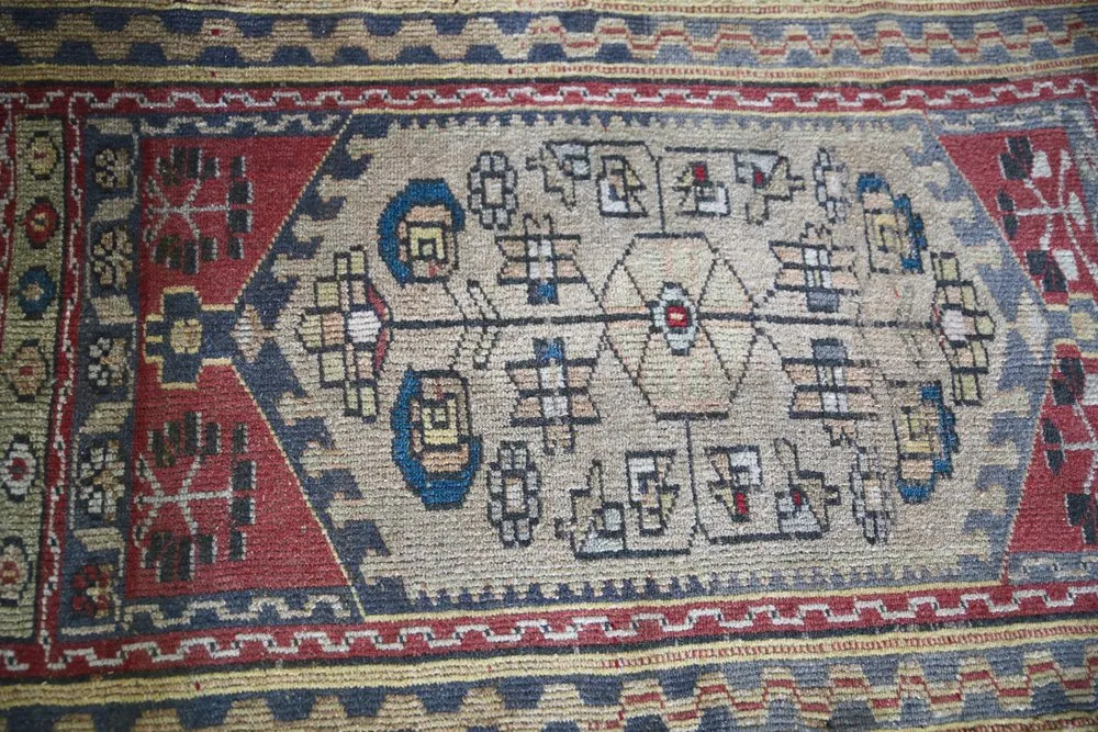 Old Faded Anatolian Rug 2.8ftx4.7ft