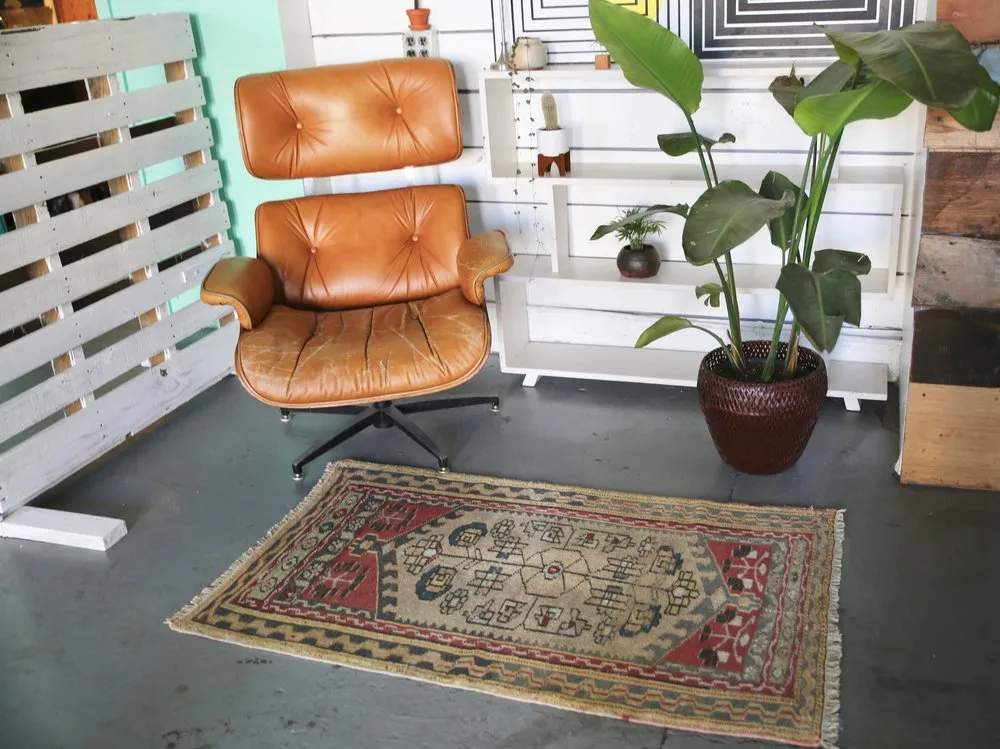 Old Faded Anatolian Rug 2.8ftx4.7ft