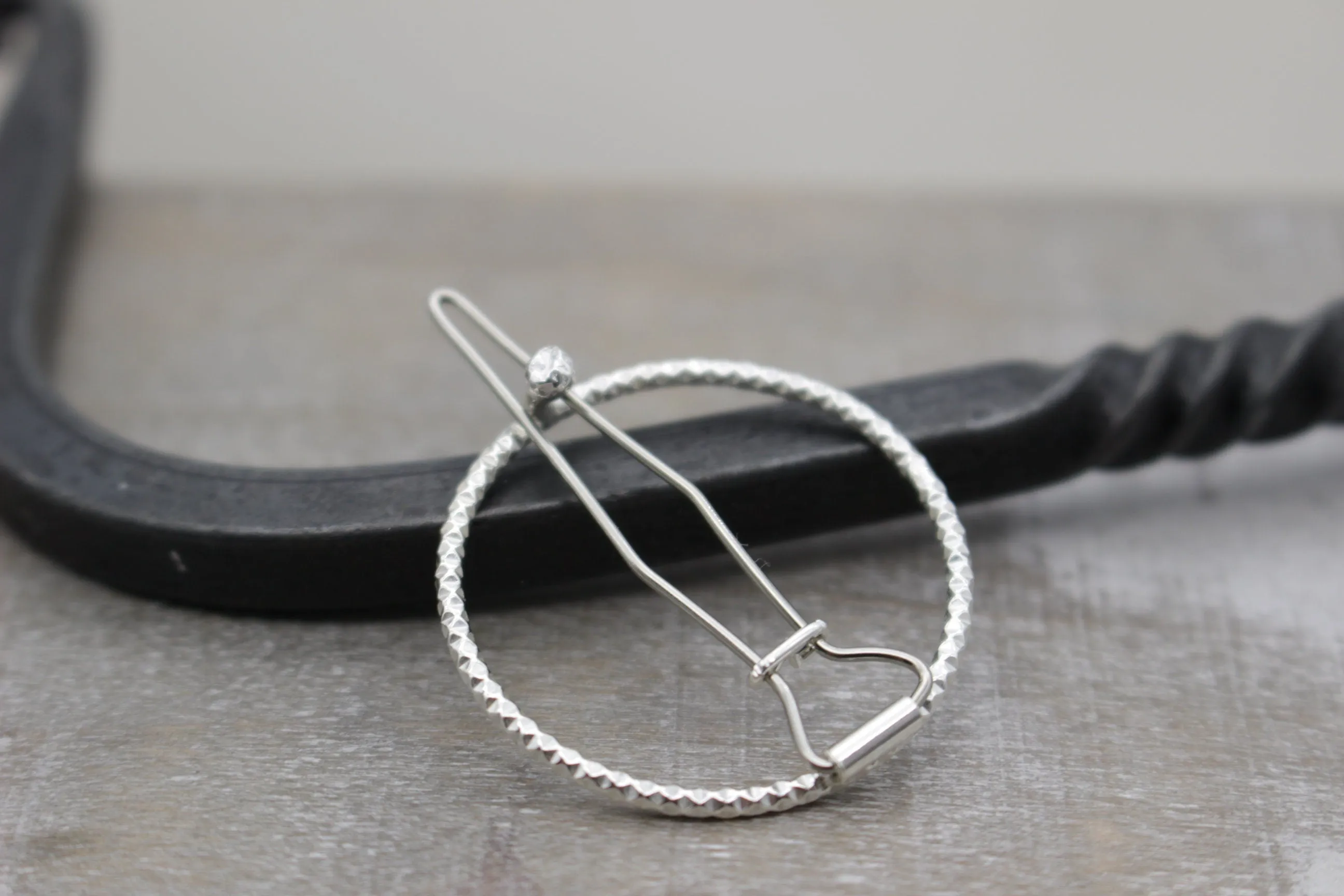 Petite Circle Barrette