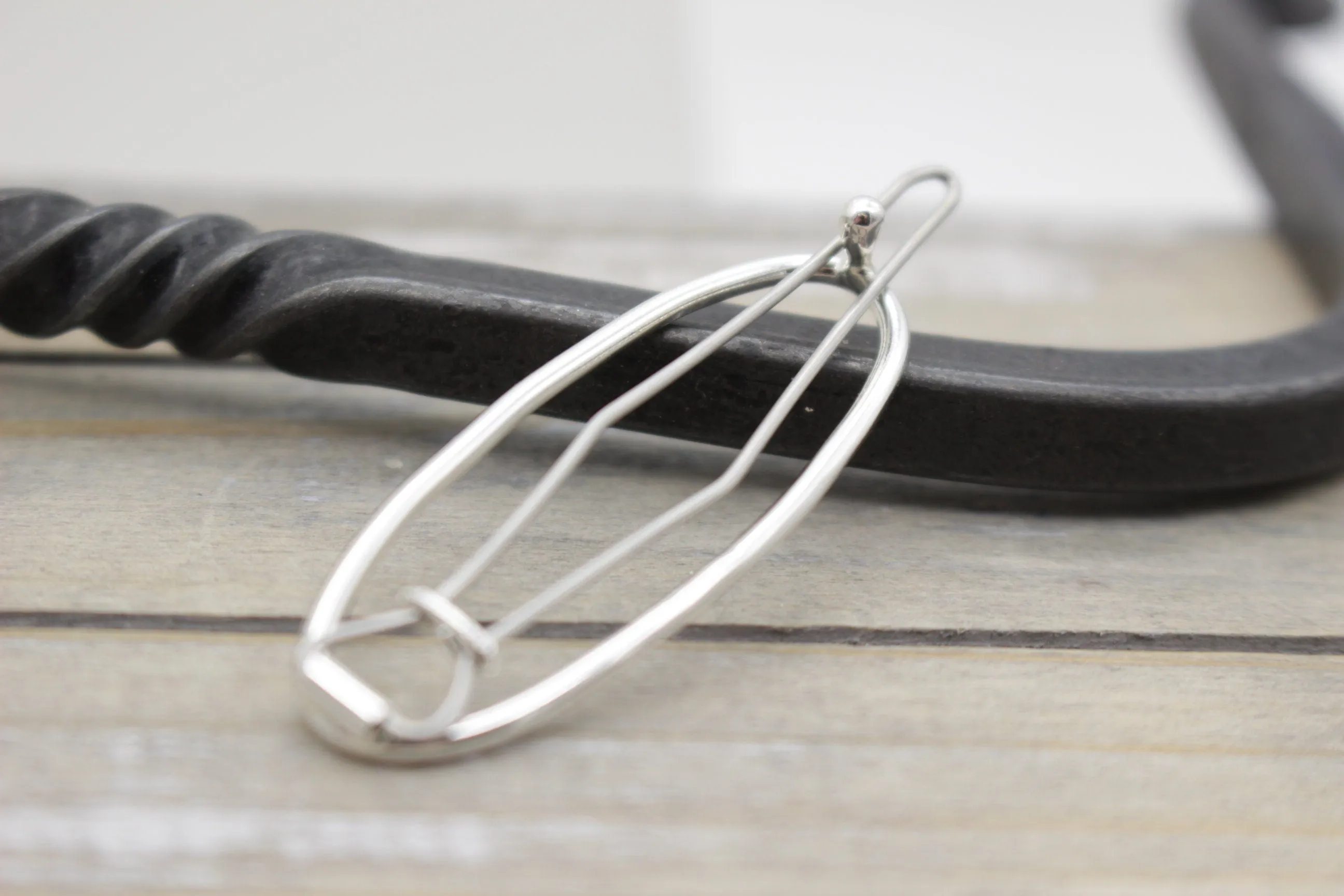 Petite oval barrette