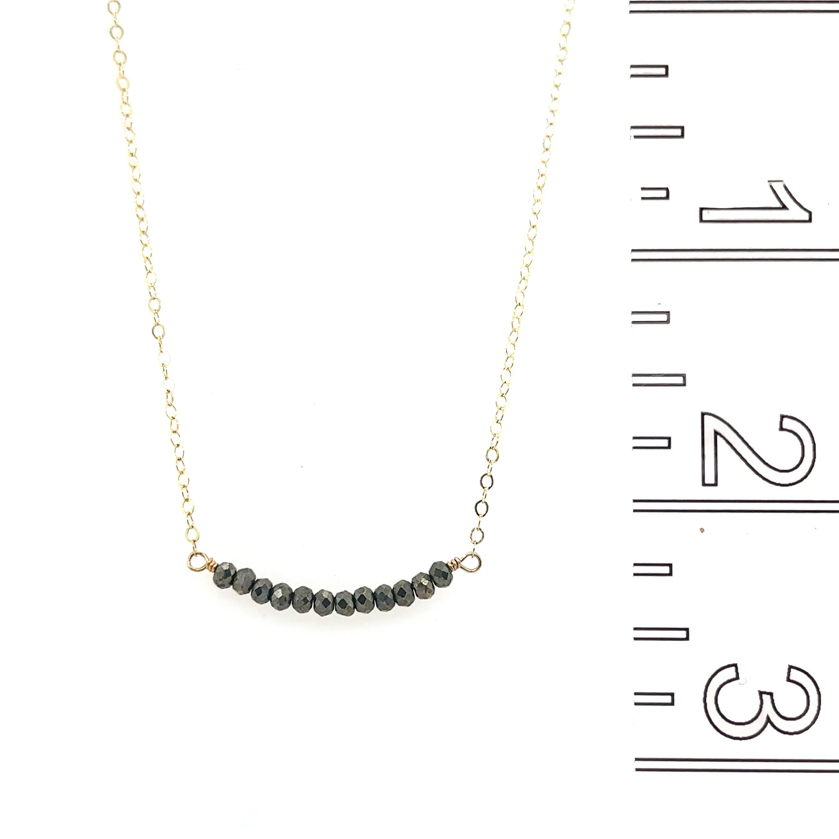 Pyrite Gembar in Gold
