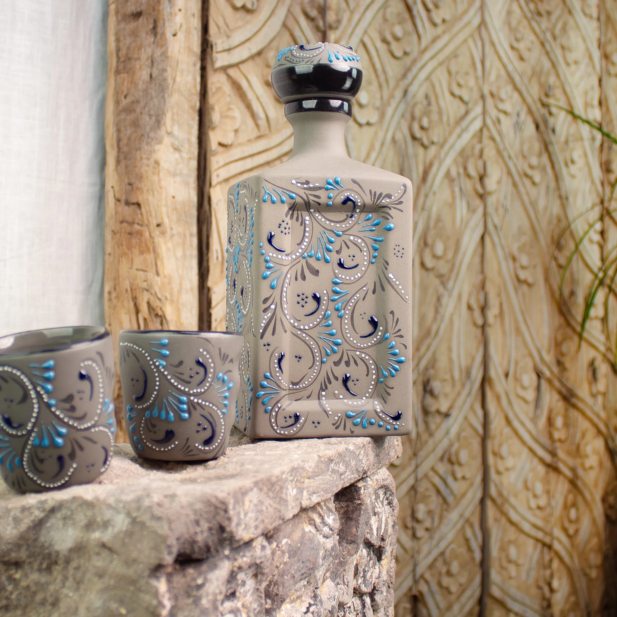 Serving Set Stoneware Decanter and Shooter | Noir Edition