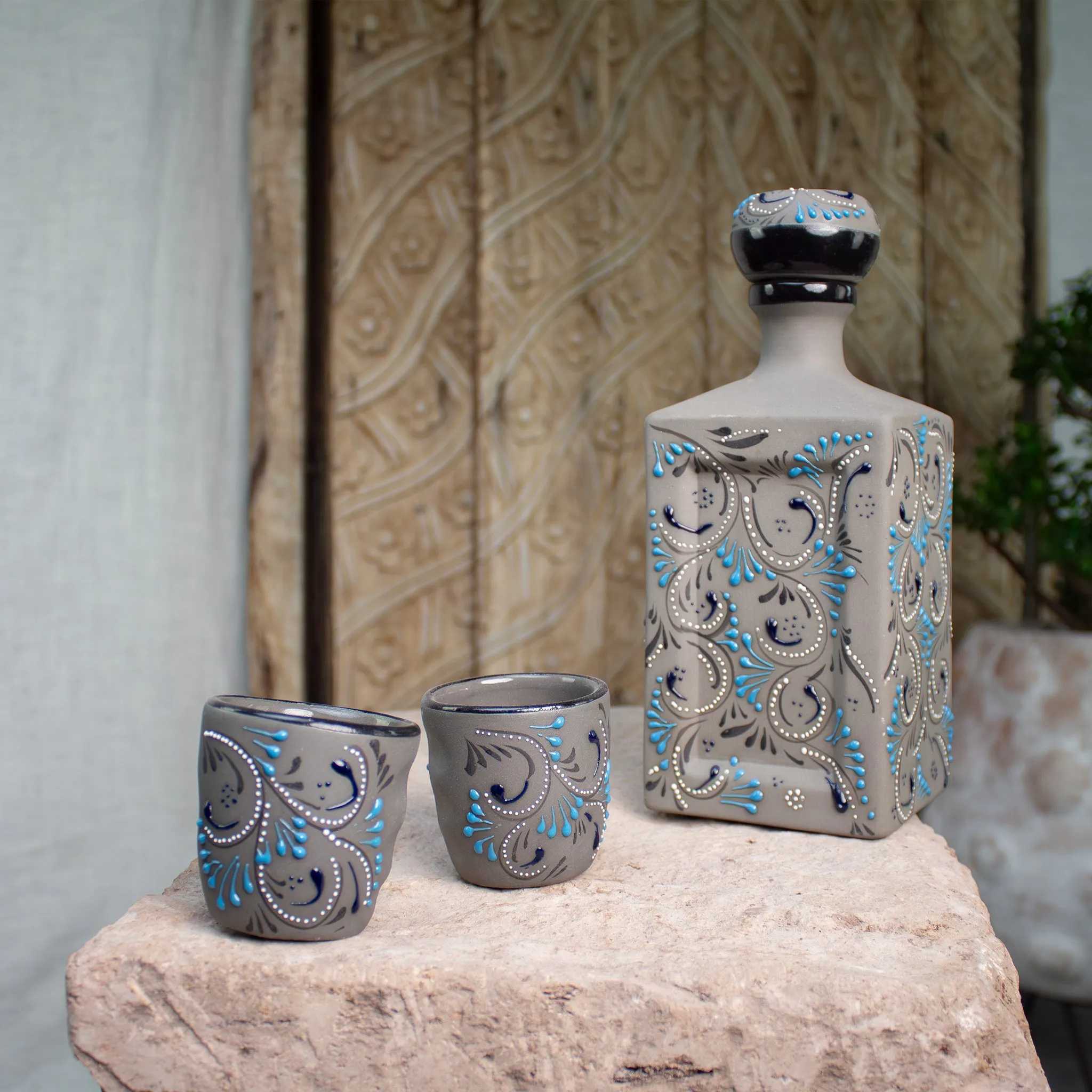 Serving Set Stoneware Decanter and Shooter | Noir Edition