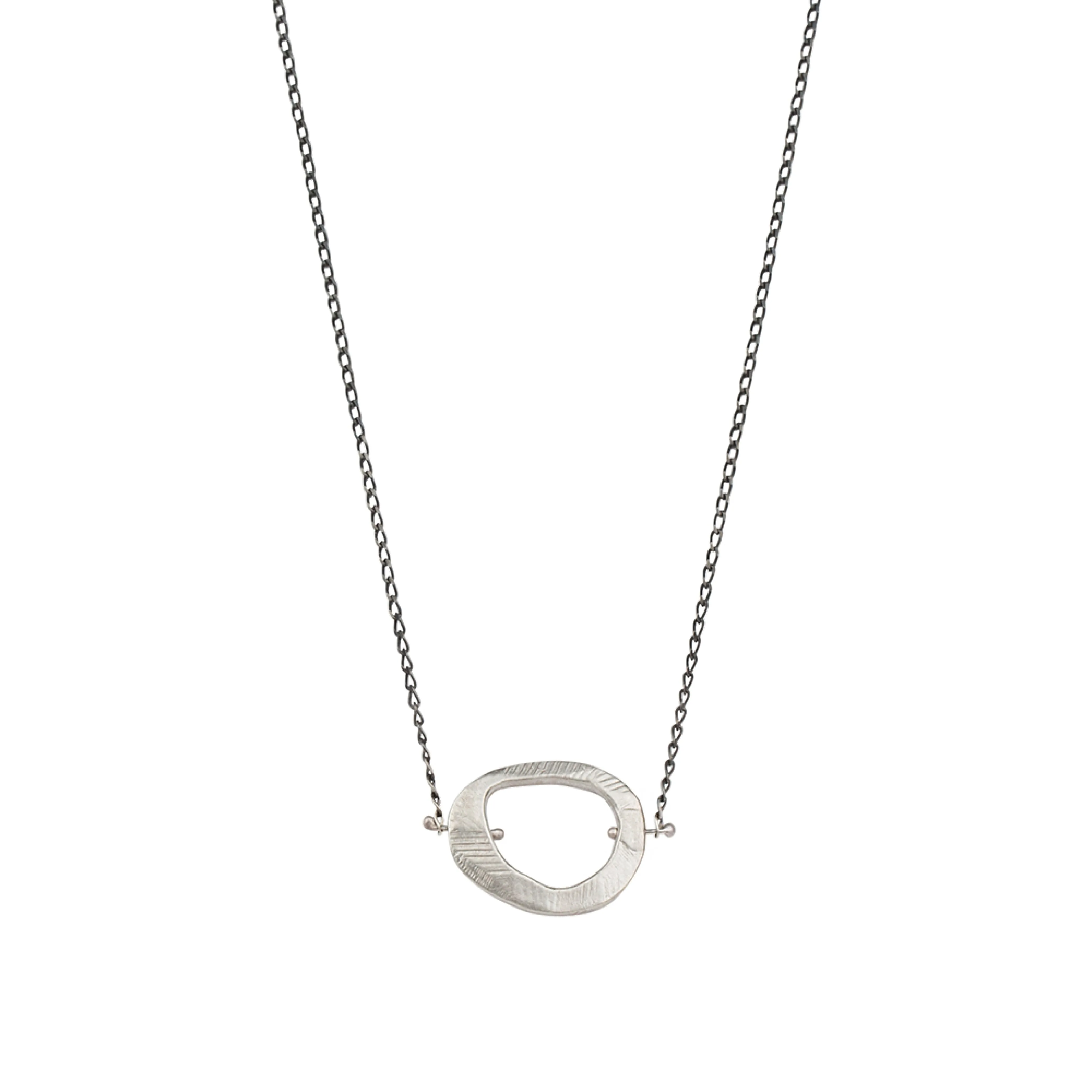 Skipping Stones Simple Necklace in Silver