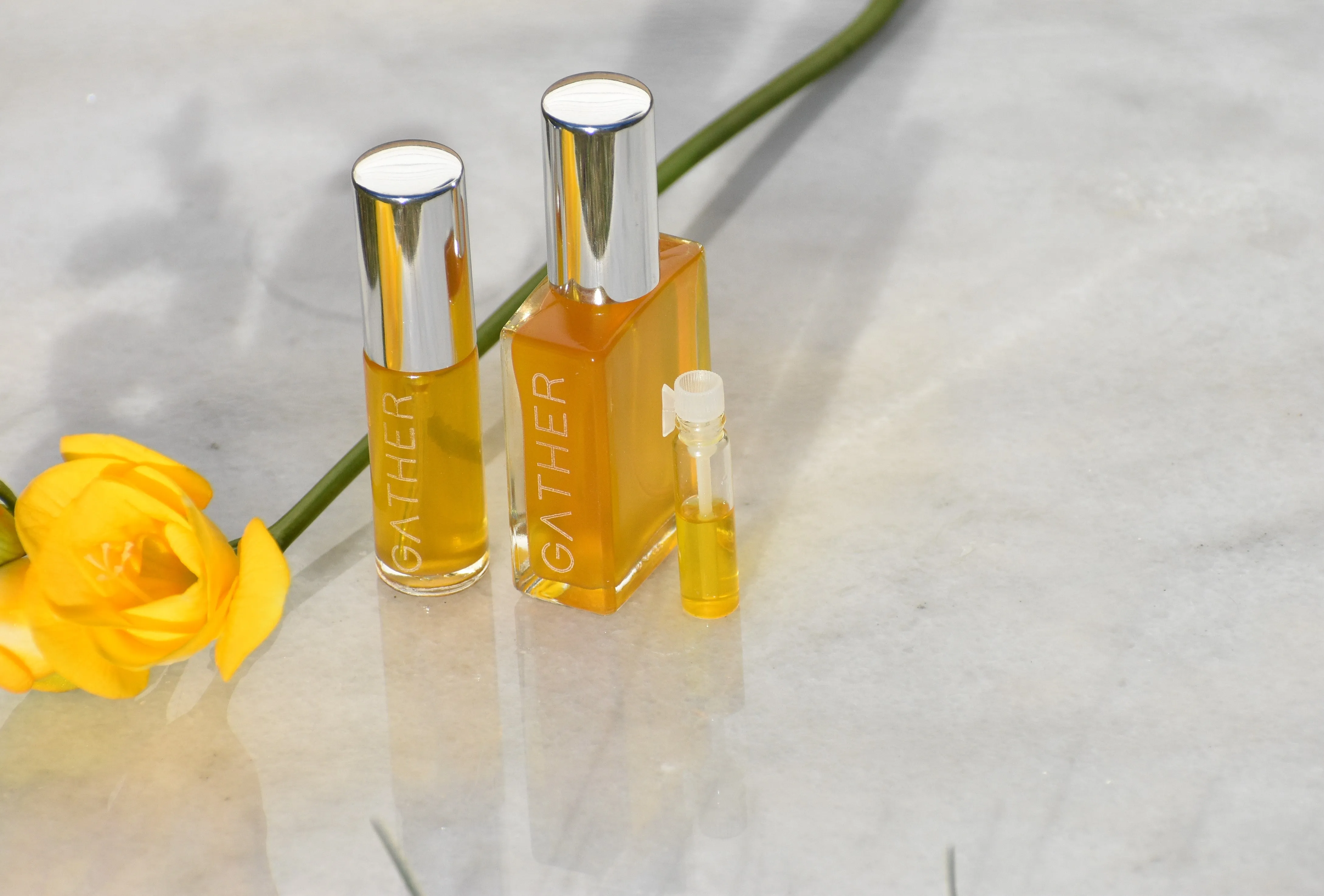 THE EARTH LAUGHS IN FLOWERS - Natural Botanical Perfume - The Joy of Life
