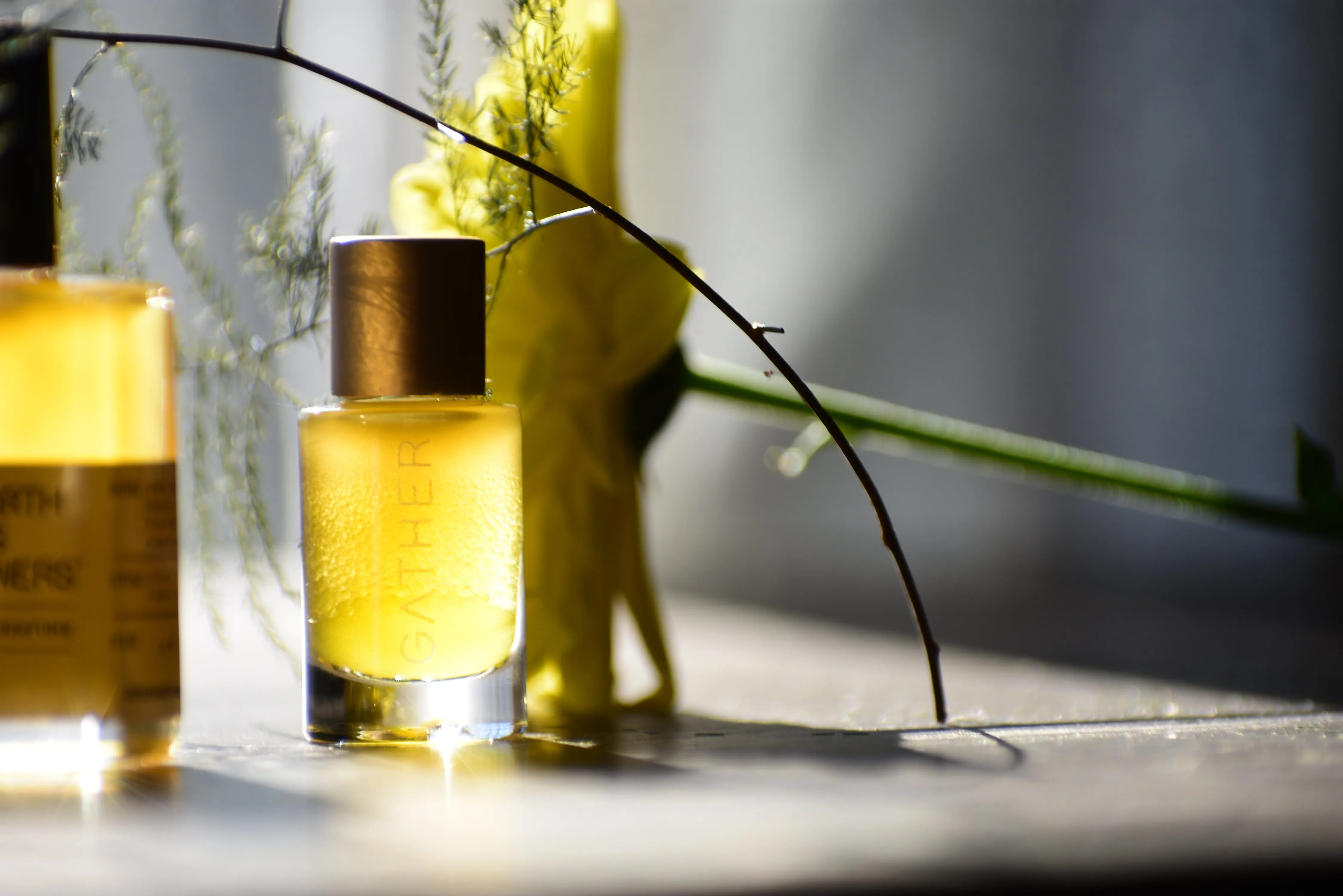 THE EARTH LAUGHS IN FLOWERS - Natural Botanical Perfume - The Joy of Life