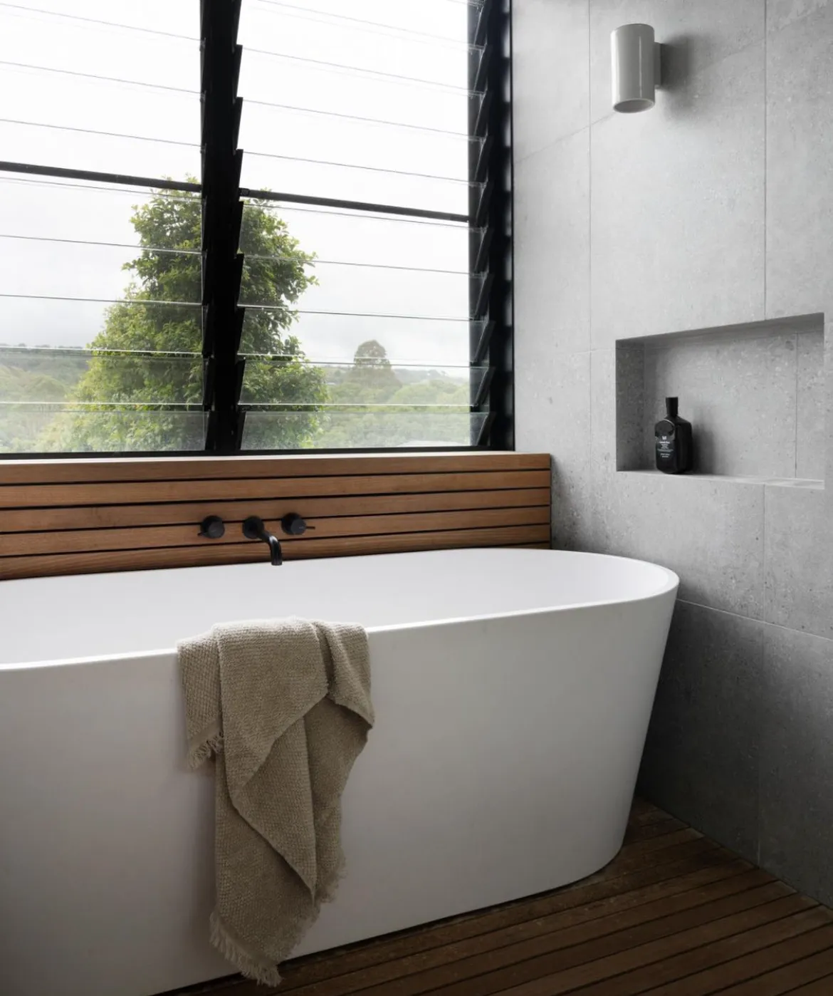 Toka Lite Chloe - Minimalist Stone Bath - 1700mm - ST27