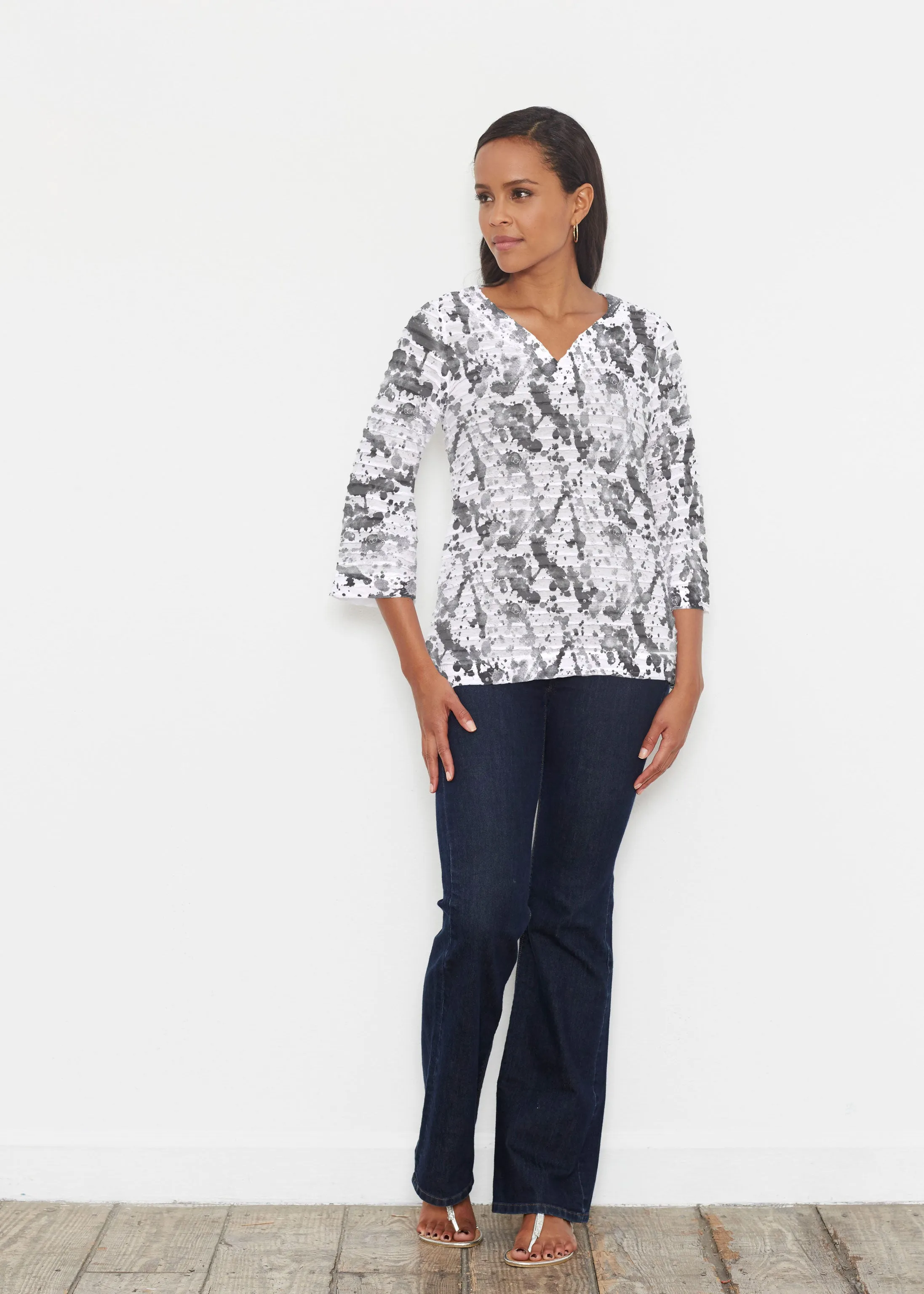 Trixie (8057) ~ Banded 3/4 Bell-Sleeve V-Neck Tunic