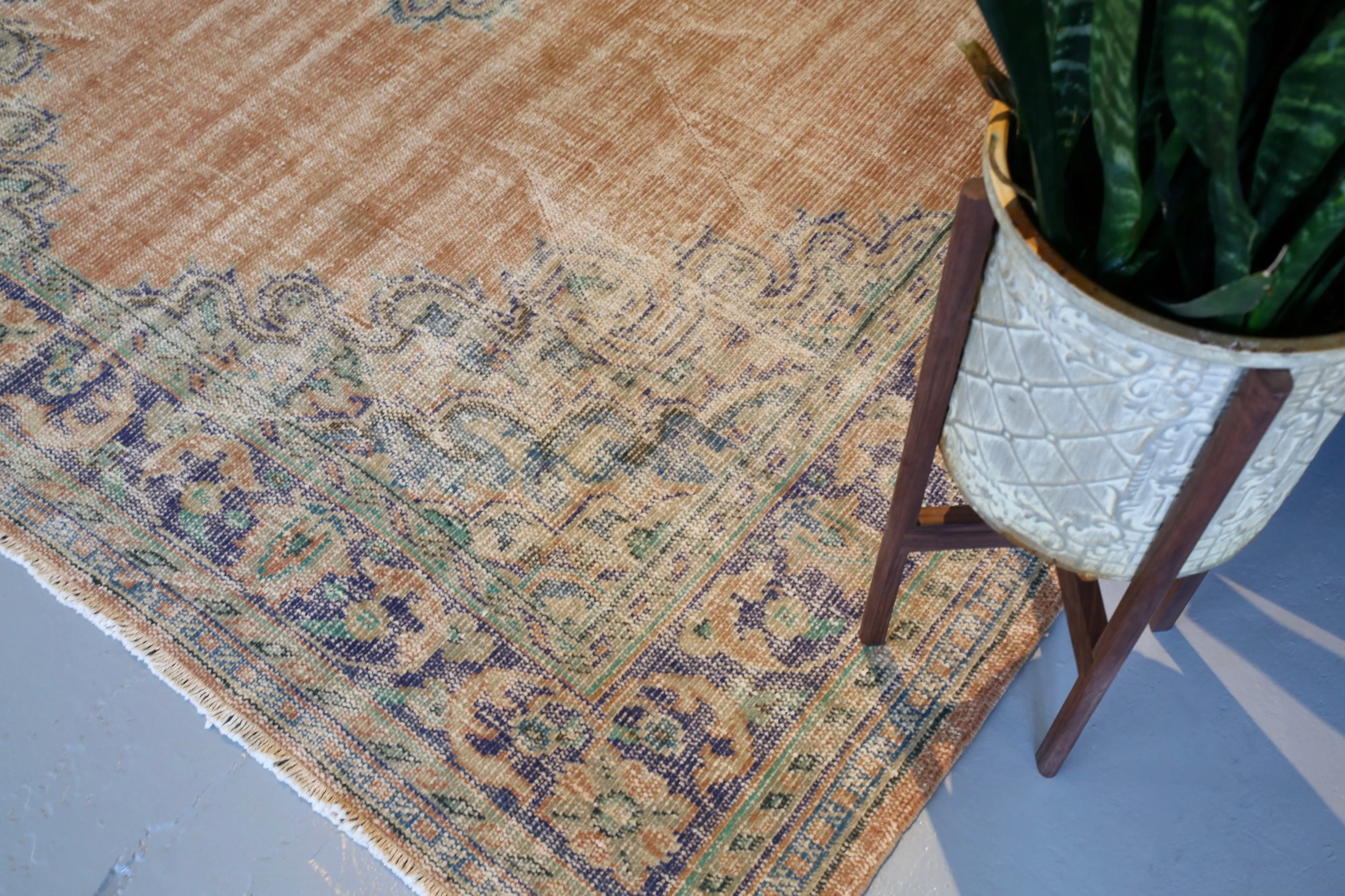 Vintage Demirci Oushak Rug 7.5ftx10ft