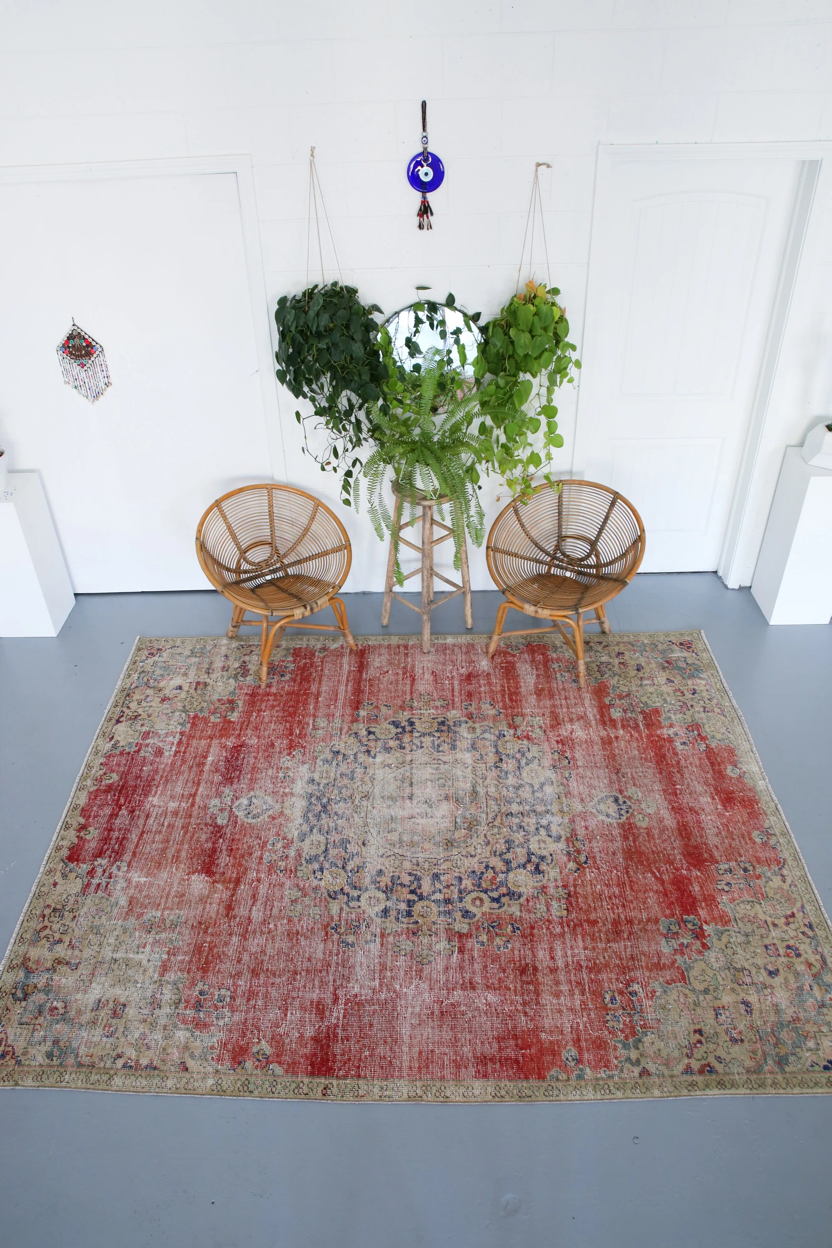 Vintage Isparta Rug 7.3ftx9ft