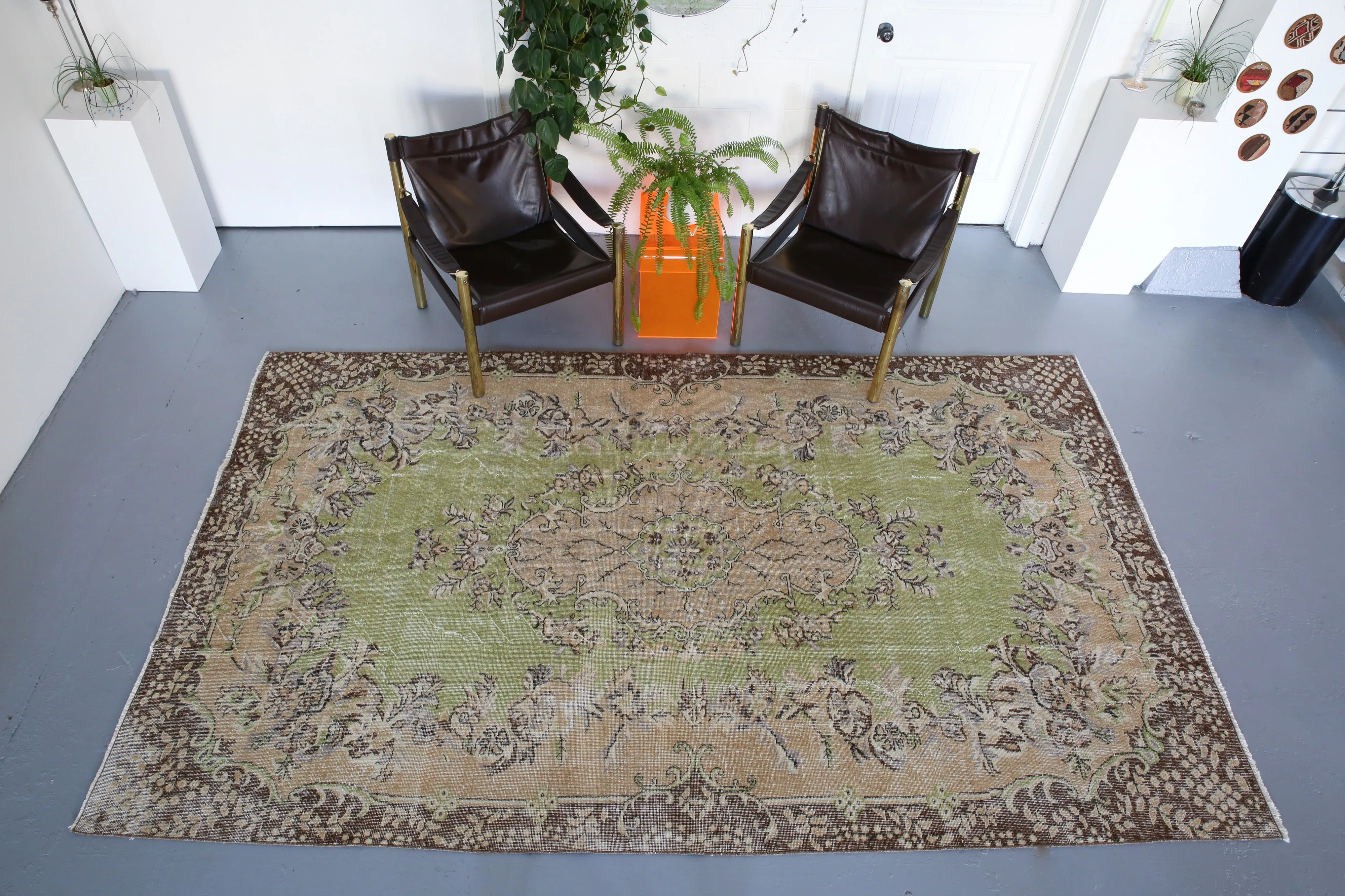 Vintage Turkish Isparta Rug 6' x 10'3"