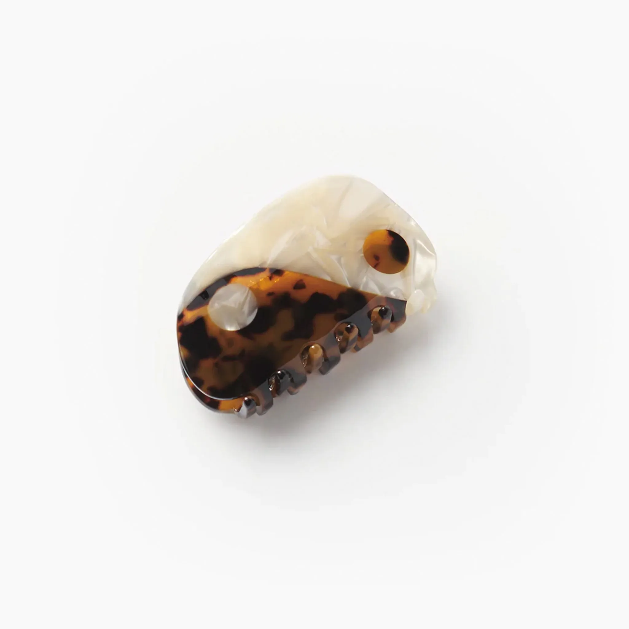 Winona Irene Tortoise Yin-Yang Hair Claw